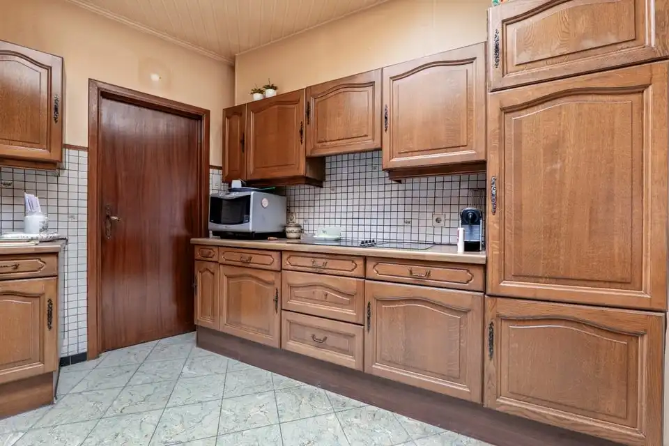 TE RENOVEREN STADSWONING IN SINT-TRUIDEN foto 9