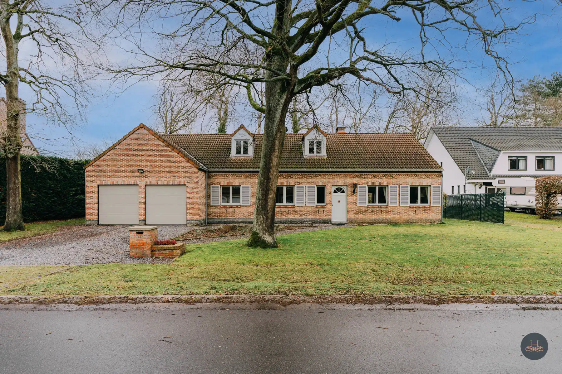 Ruime gezinswoning op toplocatie foto {{pictureIndex}}