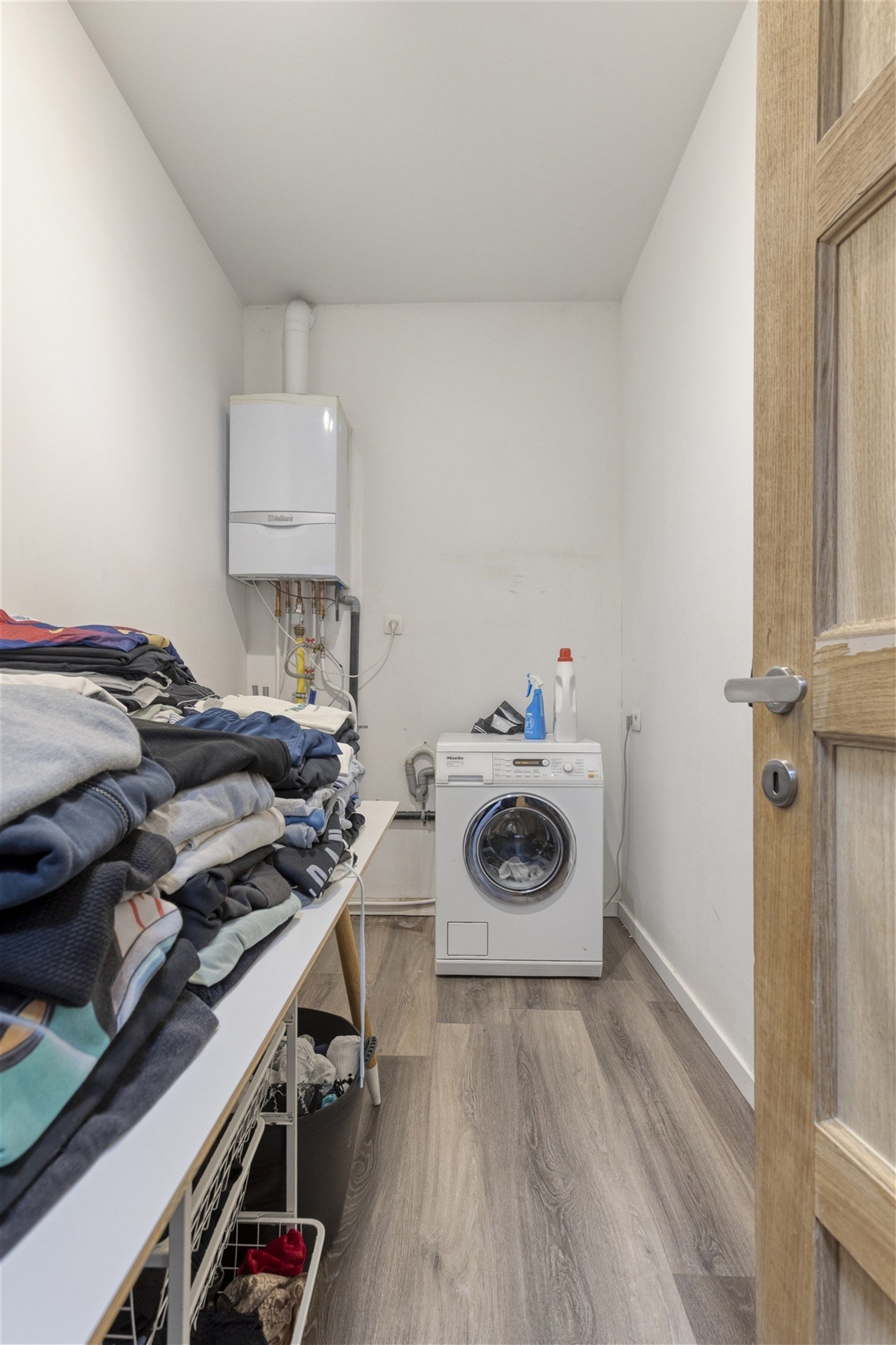 Gerenoveerd handelshuis met 4 tot 6 slaapkamers en zonnige tuin. foto 26