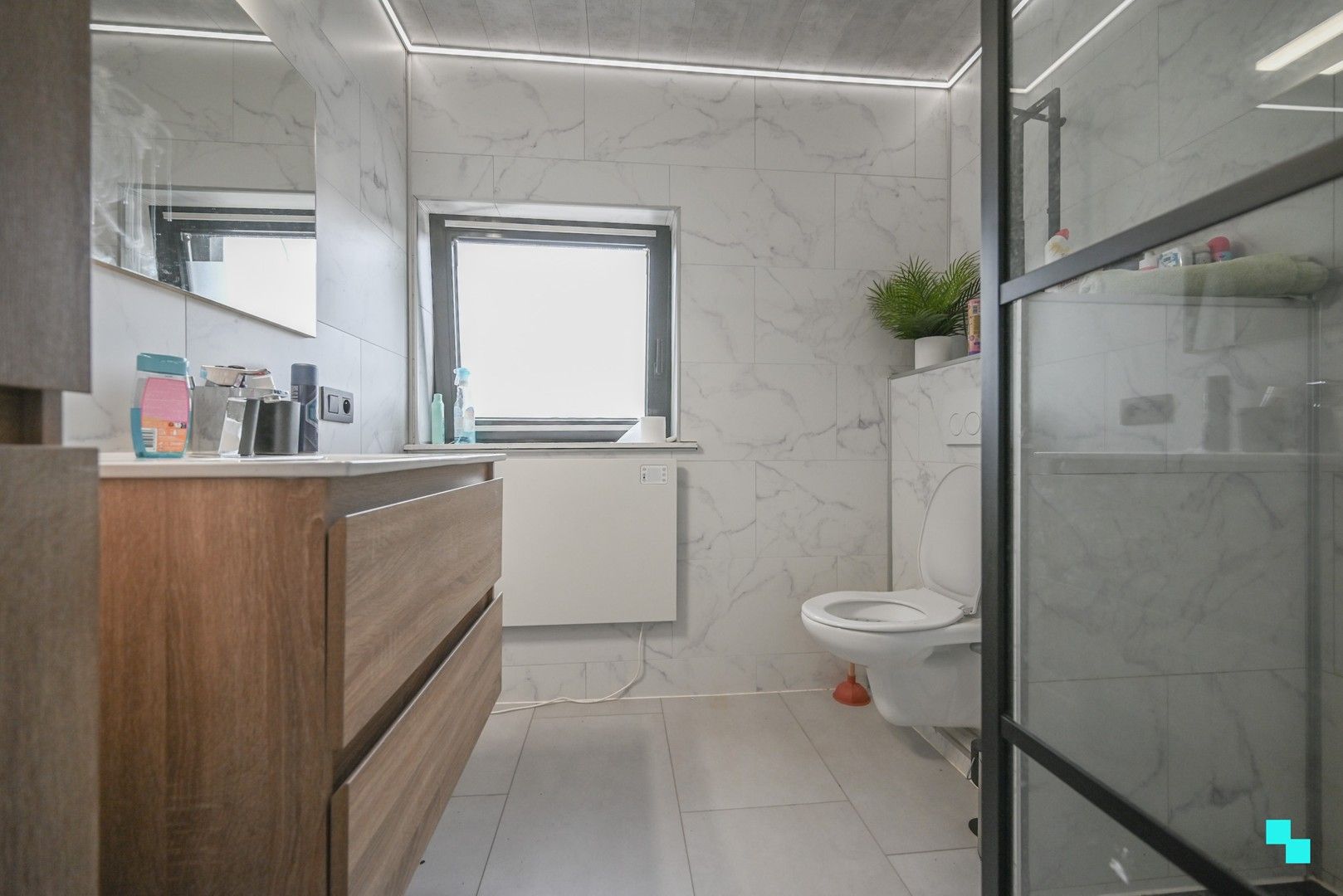 Rustig gelegen woning met vier slaapkamers foto 28