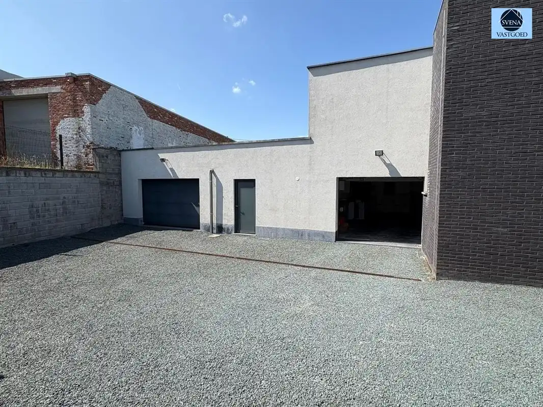 APPARTEMENT MET MAGAZIJN GELEGEN IN KMO ZONE foto 12