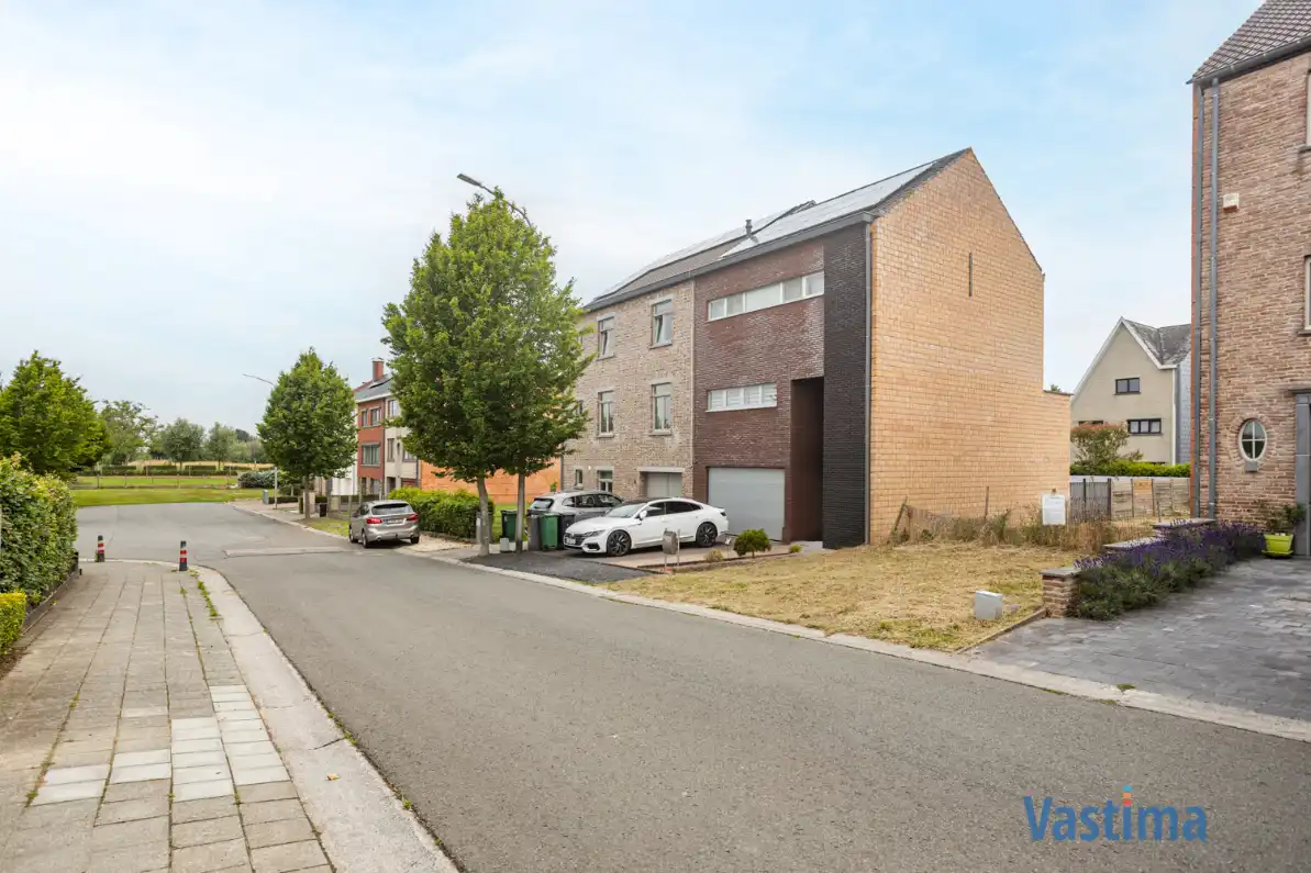 Bouwgrond in rustige woonwijk nabij alle voorzieningen foto 2