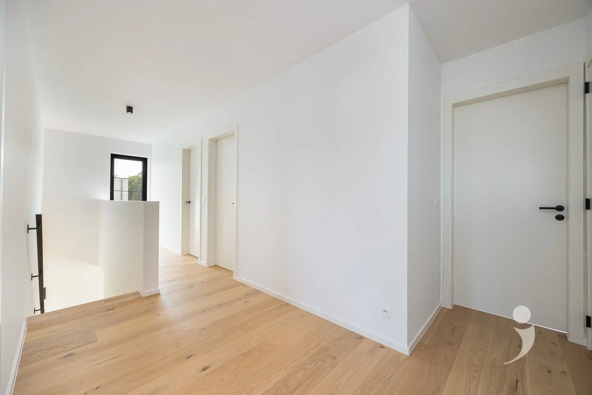 Ruime nieuwbouwwoning met prachtige tuin! foto 16