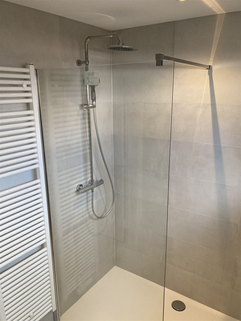 Prachtig gerenoveerd gelijkvloers appartement met 2 kamers foto 10