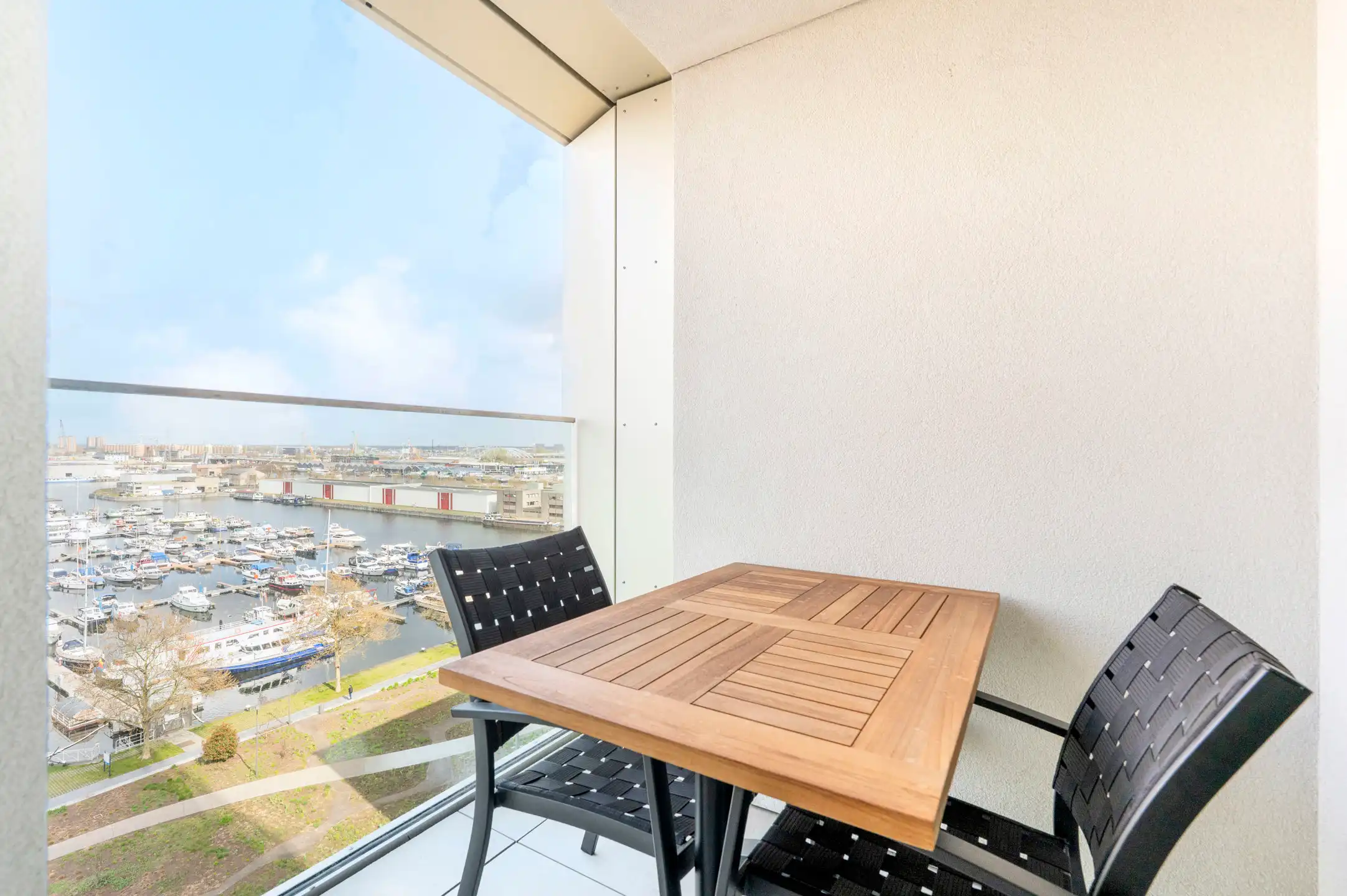 ANTWERPEN - panoramisch zicht op de jachthaven met 3 kamers foto 2