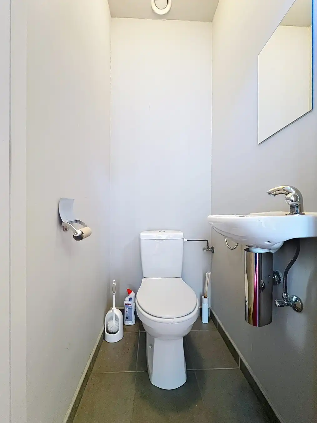 Moderne LICHTRIJKE handelsruimte TE HUUR in de stijlvolle Delaerestraat. foto 15