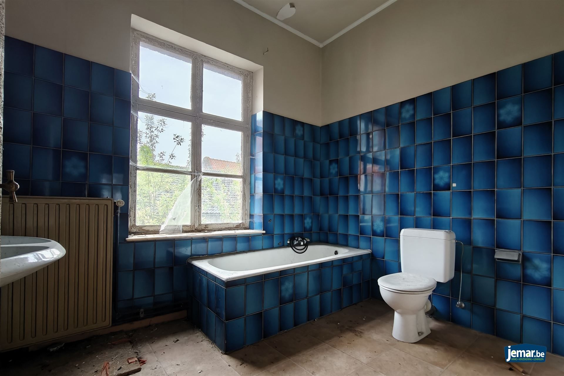 Ruime stadshoeve (431m²) pal in het centrum van Borgloon foto 16