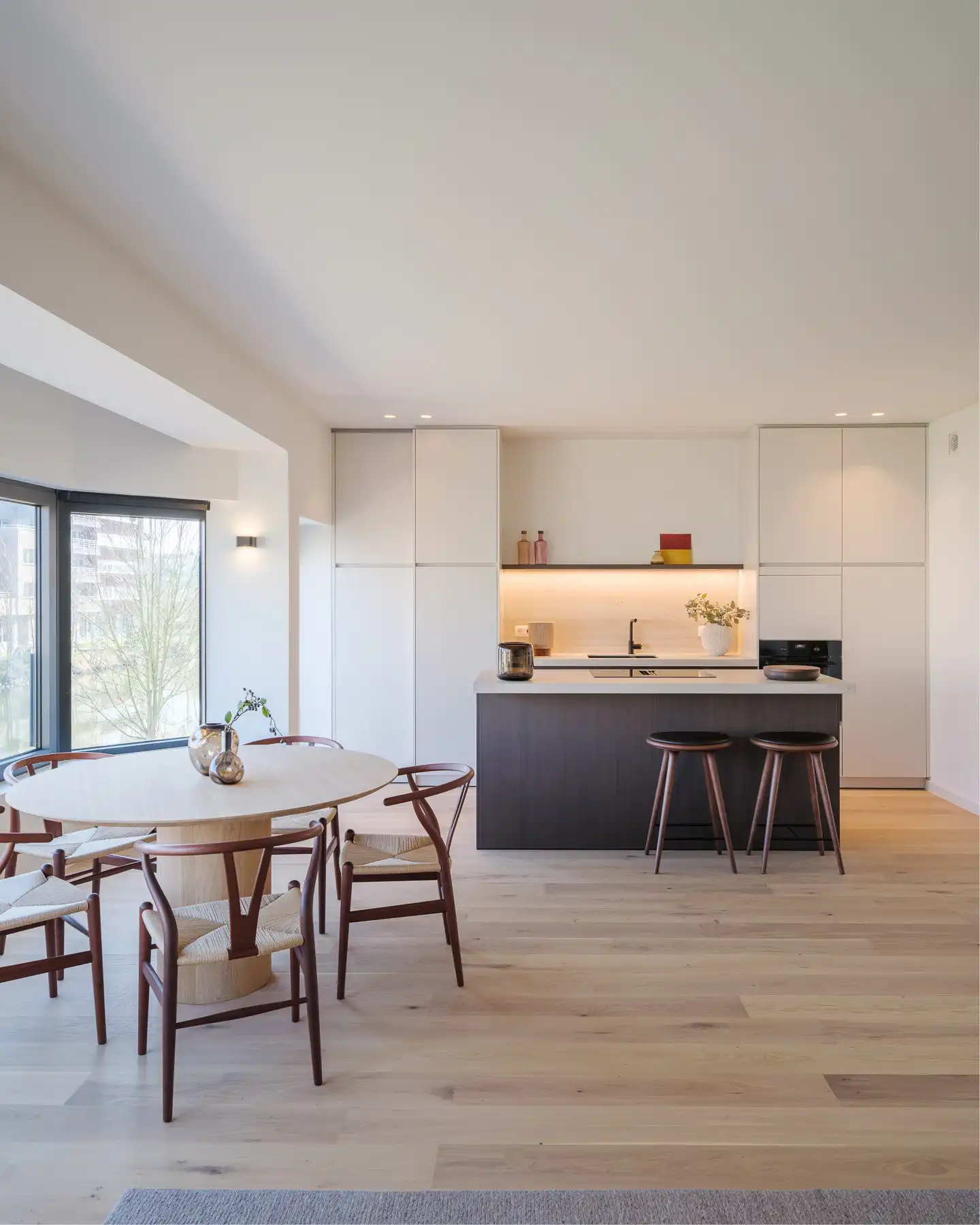 Kwalitatief gerenoveerd 3-slaapkamer appartement aan het water foto 7