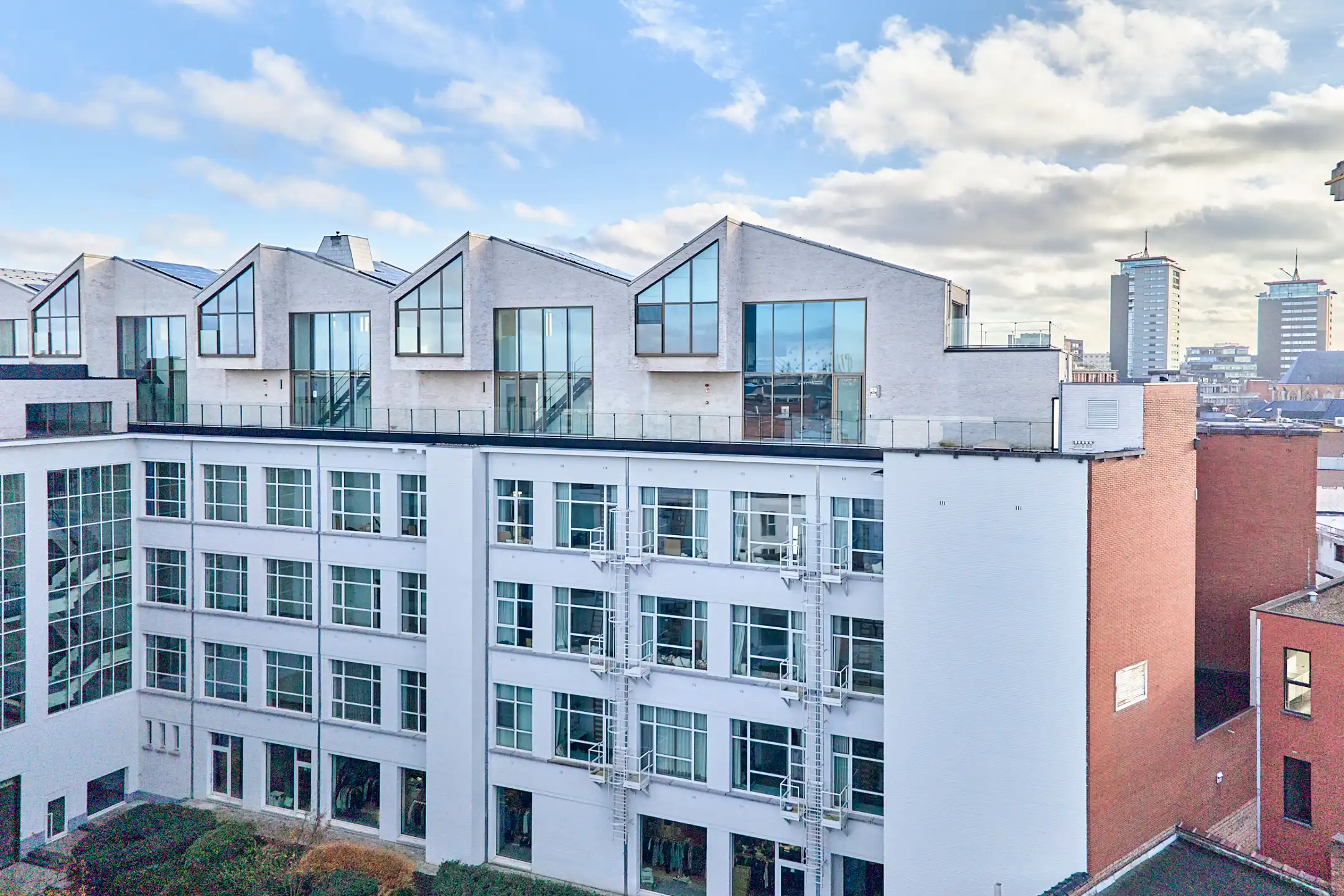 LUXE SKYHOUSE MET 3 SLAAPKAMERS foto 18