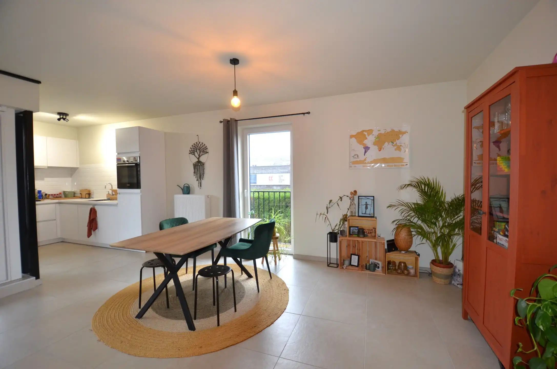 Recent appartement met 2 slaapkamers nabij het centrum foto 9