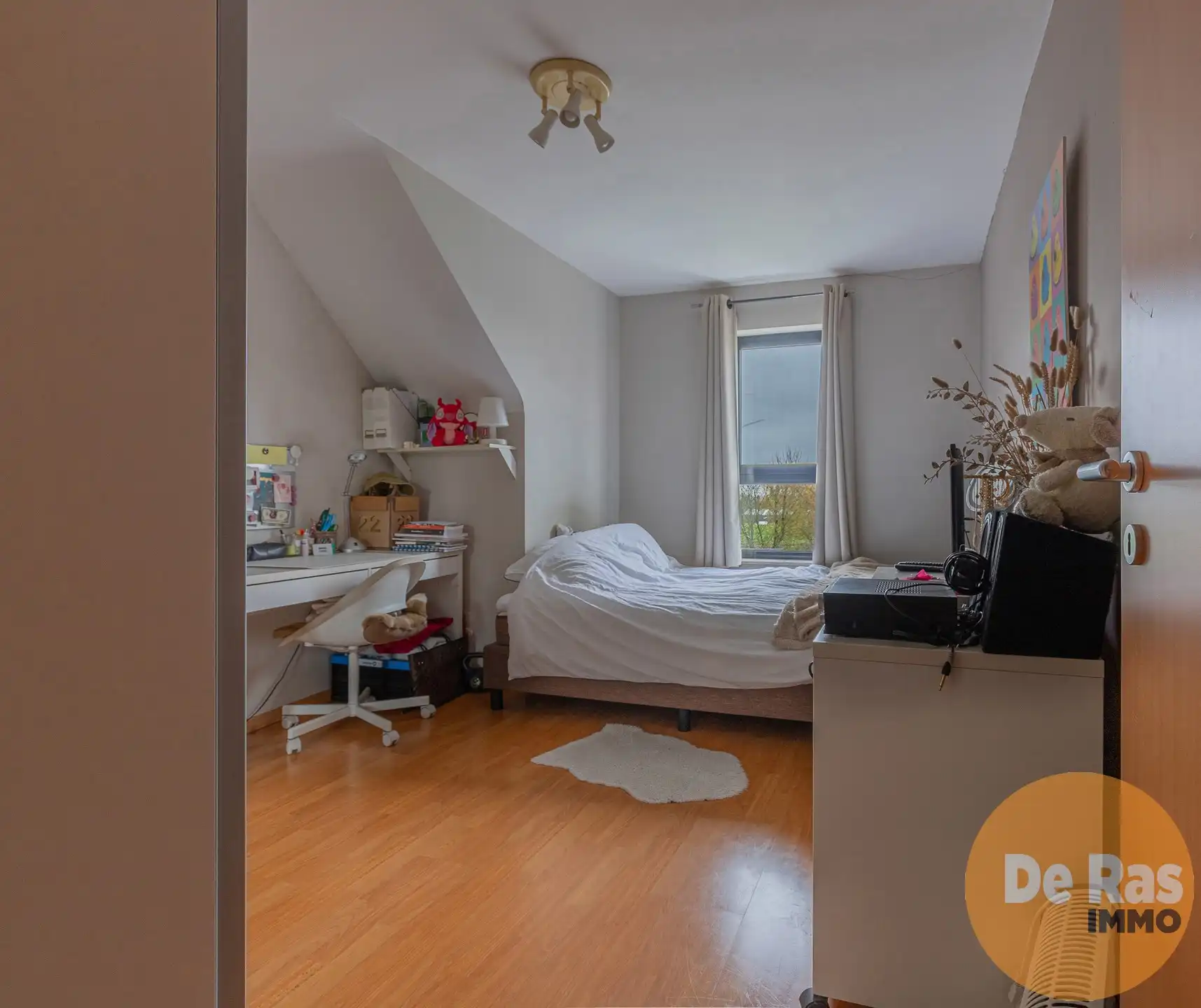 DENDERHOUTEM - Bel - etage met 3 slpk, tuin en ruime garage foto 11