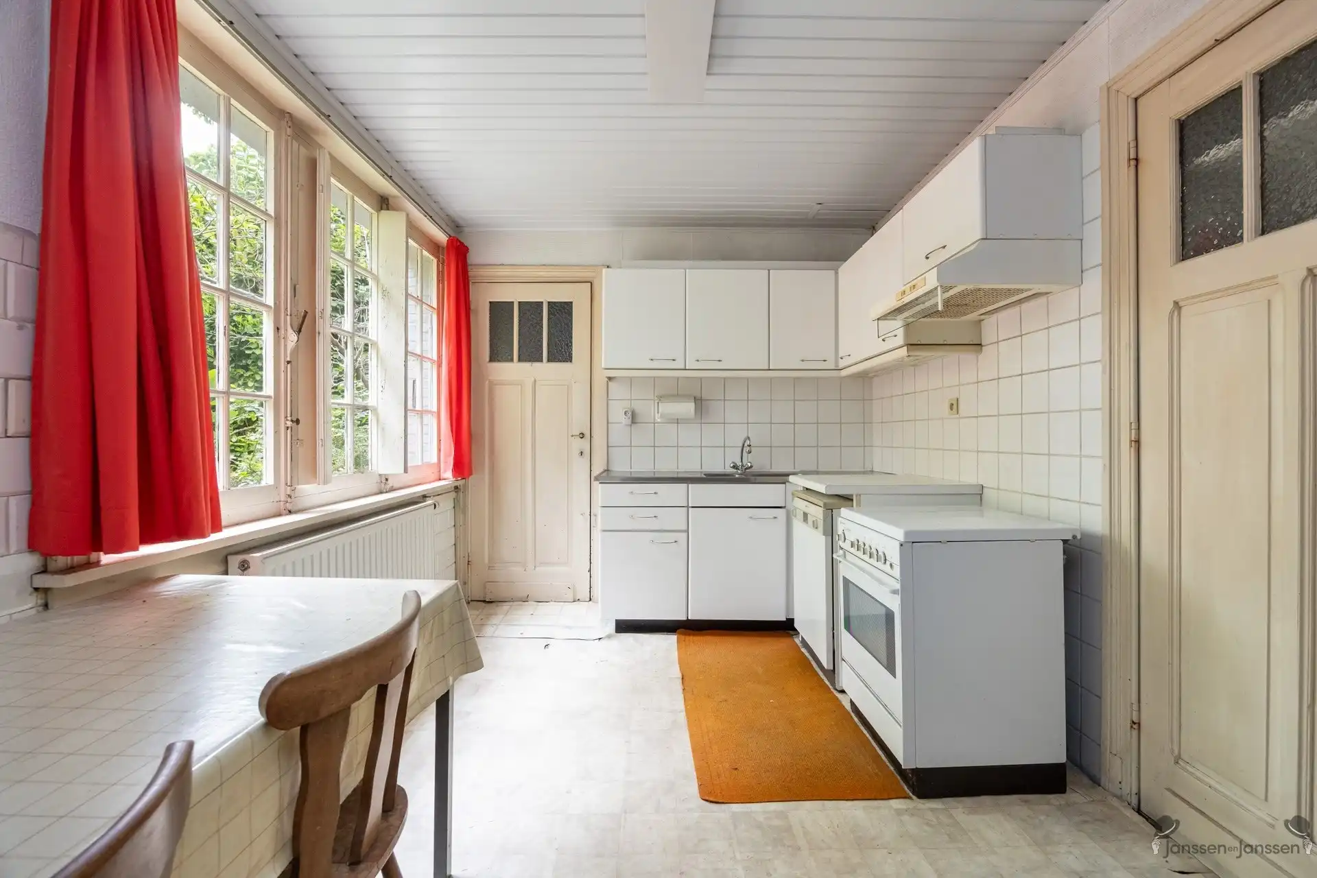 Karaktervolle cottage-villa op een royaal perceel van 8.603 m² in Kapellenbos. foto 10