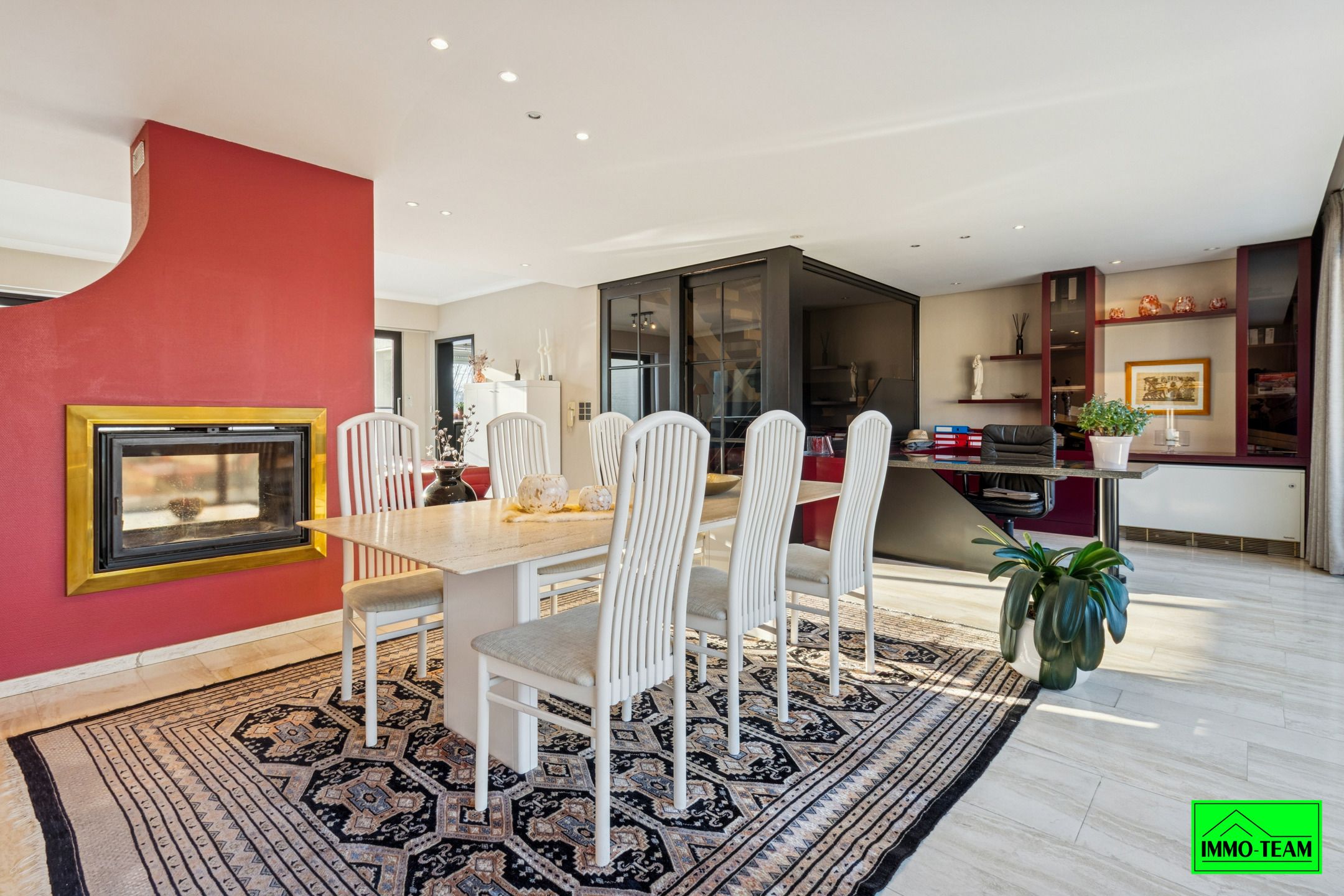 Ruime 2-gevelwoning met garage, tuin en 3 slaapkamers foto 6