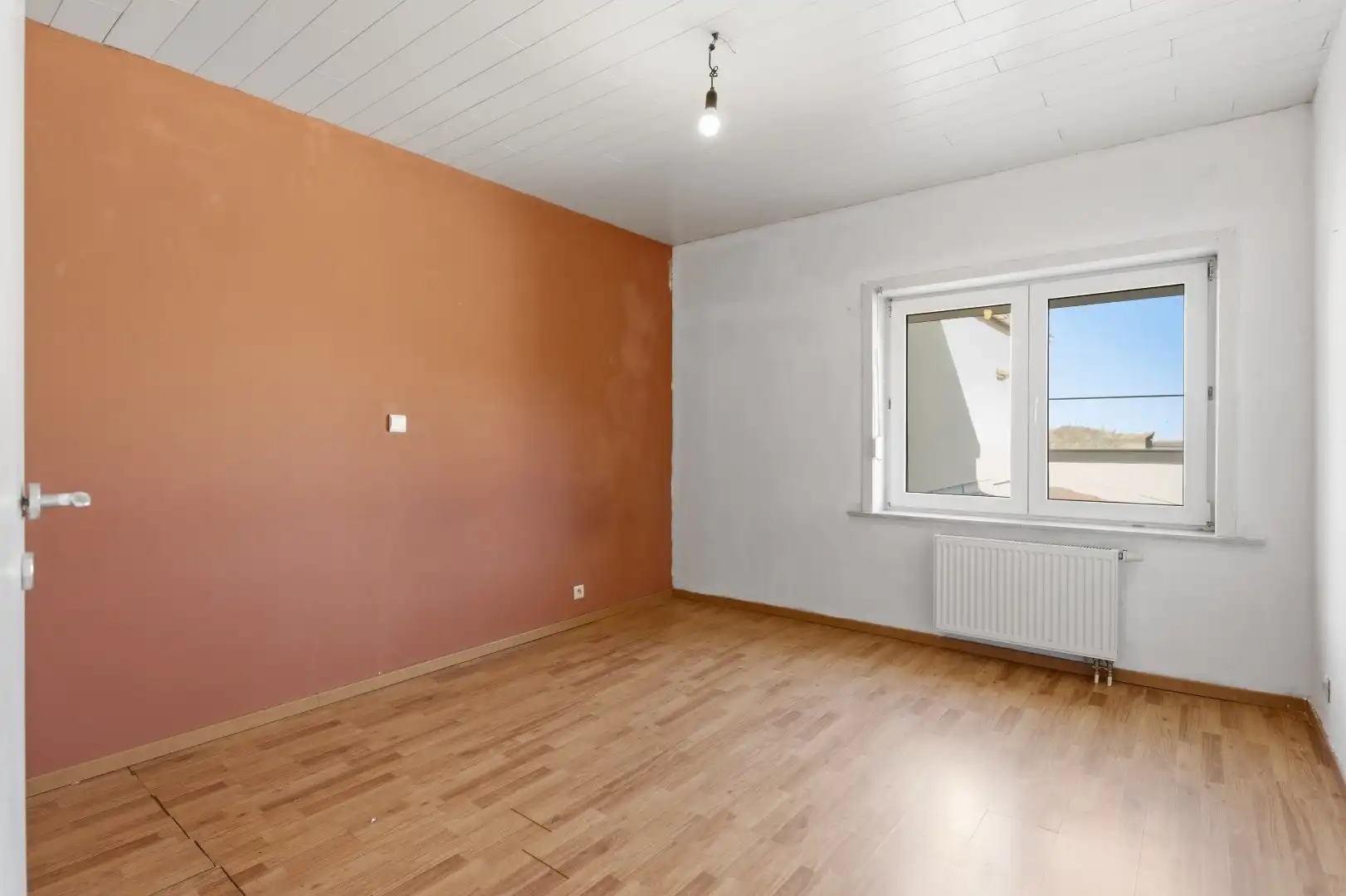 Zeer ruime gezinswoning met 4 slpks (+ 2 doorloopkamers op zolder), garage en tuin foto 15