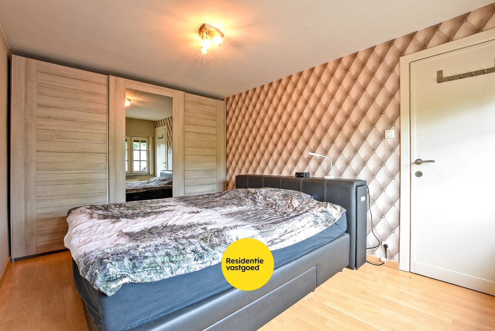 Instapklare alleenstaande woning met 4/5 slaapkamer op 2.084m² te Diksmuide! foto 17