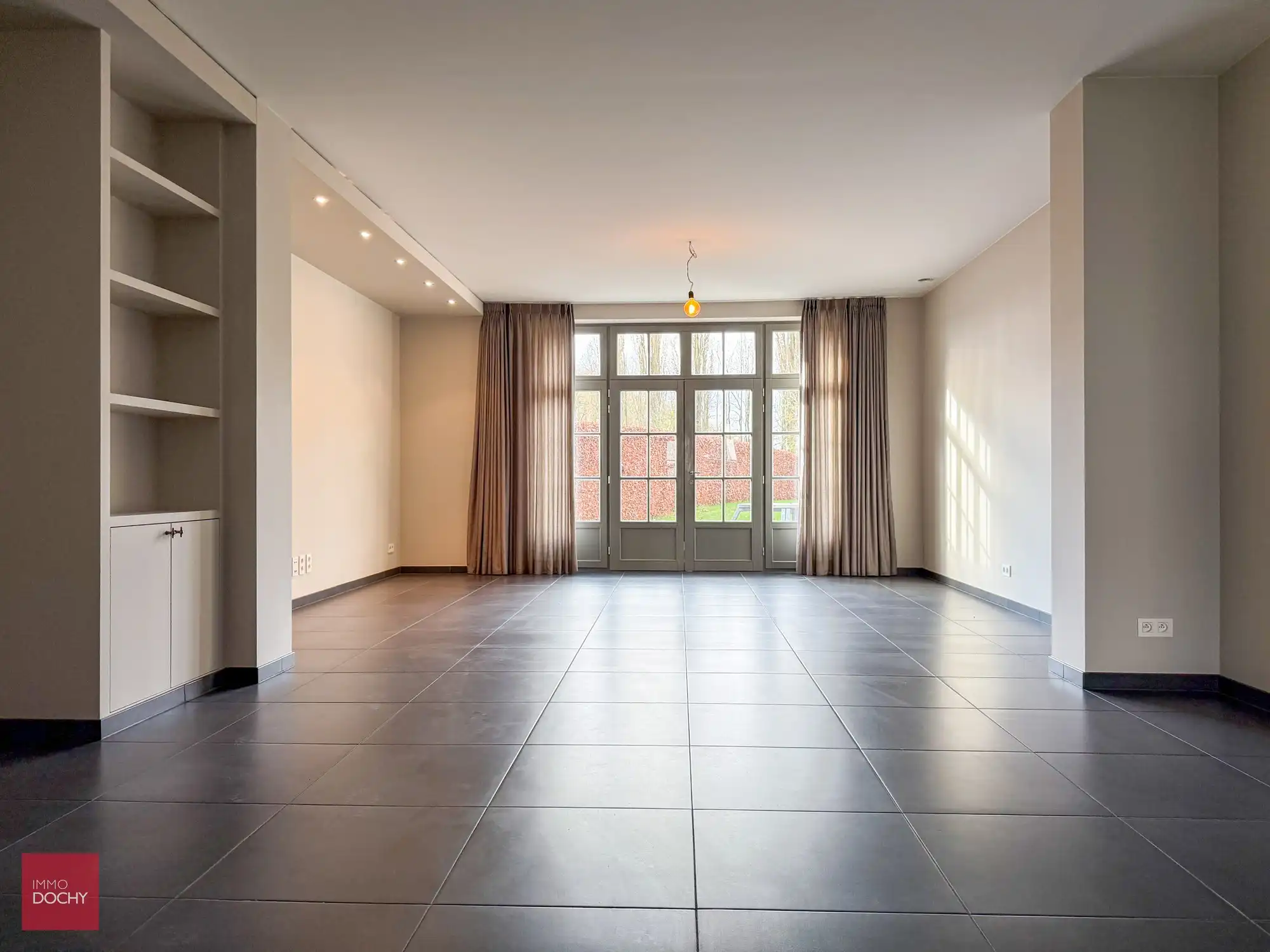 Recent gebouwde standingvolle luxe-woning in centrum | Nokeredorpstraat foto 3