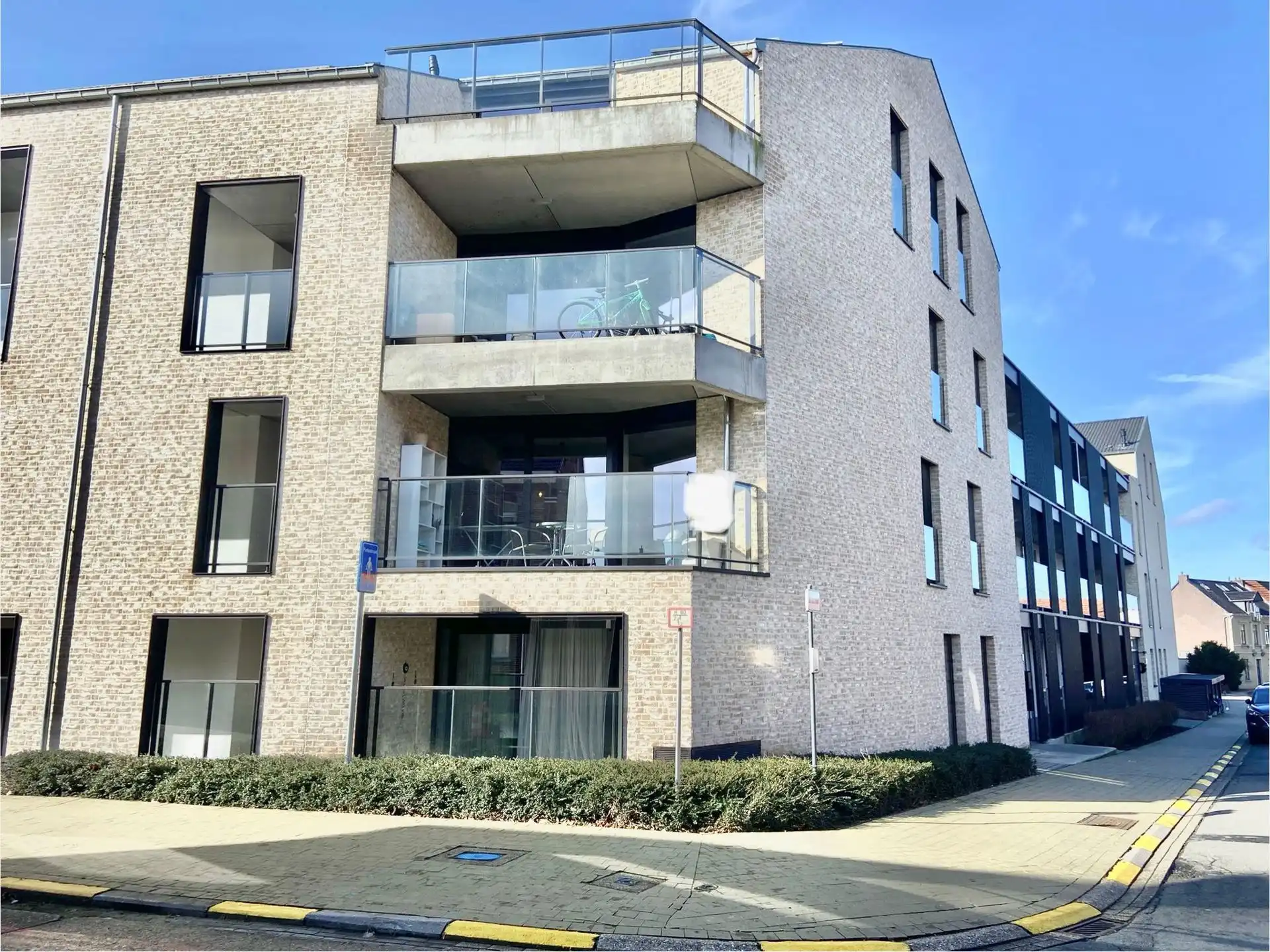 Recent, gelijkvloers appartement met 2 slaapkamers en terras foto 10