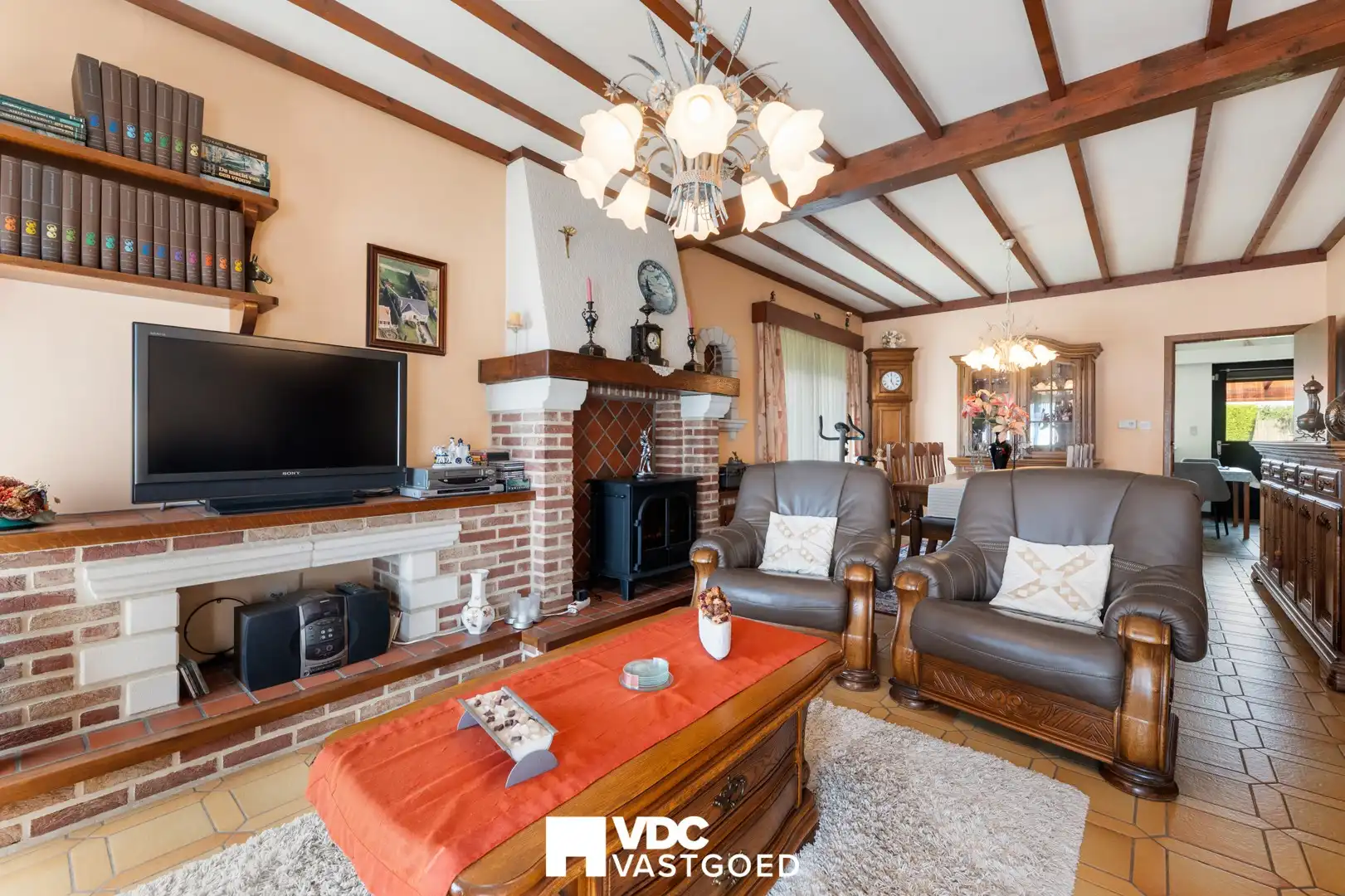 Ruime gelijkvloerse woning op een perceel van bijna 10 are foto 17