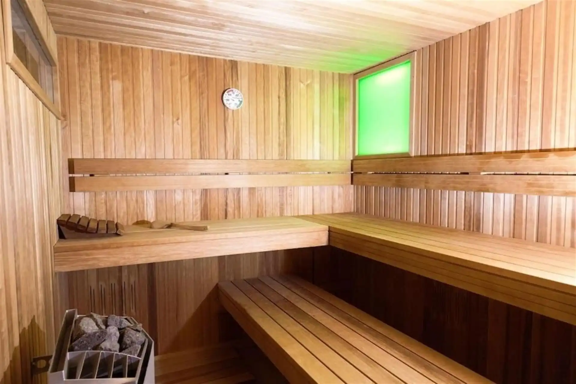 Uitzonderlijk herenhuis met wellness in hartje Mechelen foto 23