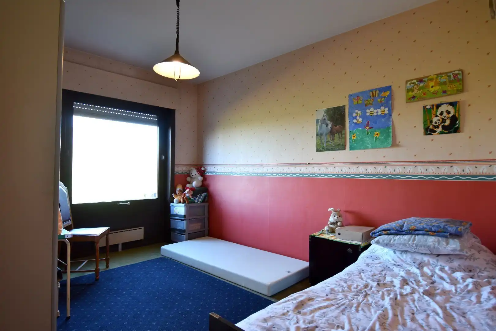 Alleensteenstaande woning met 4 slaapkamers en dubbele garage te koop op een rustige ligging te Bissegem foto 9