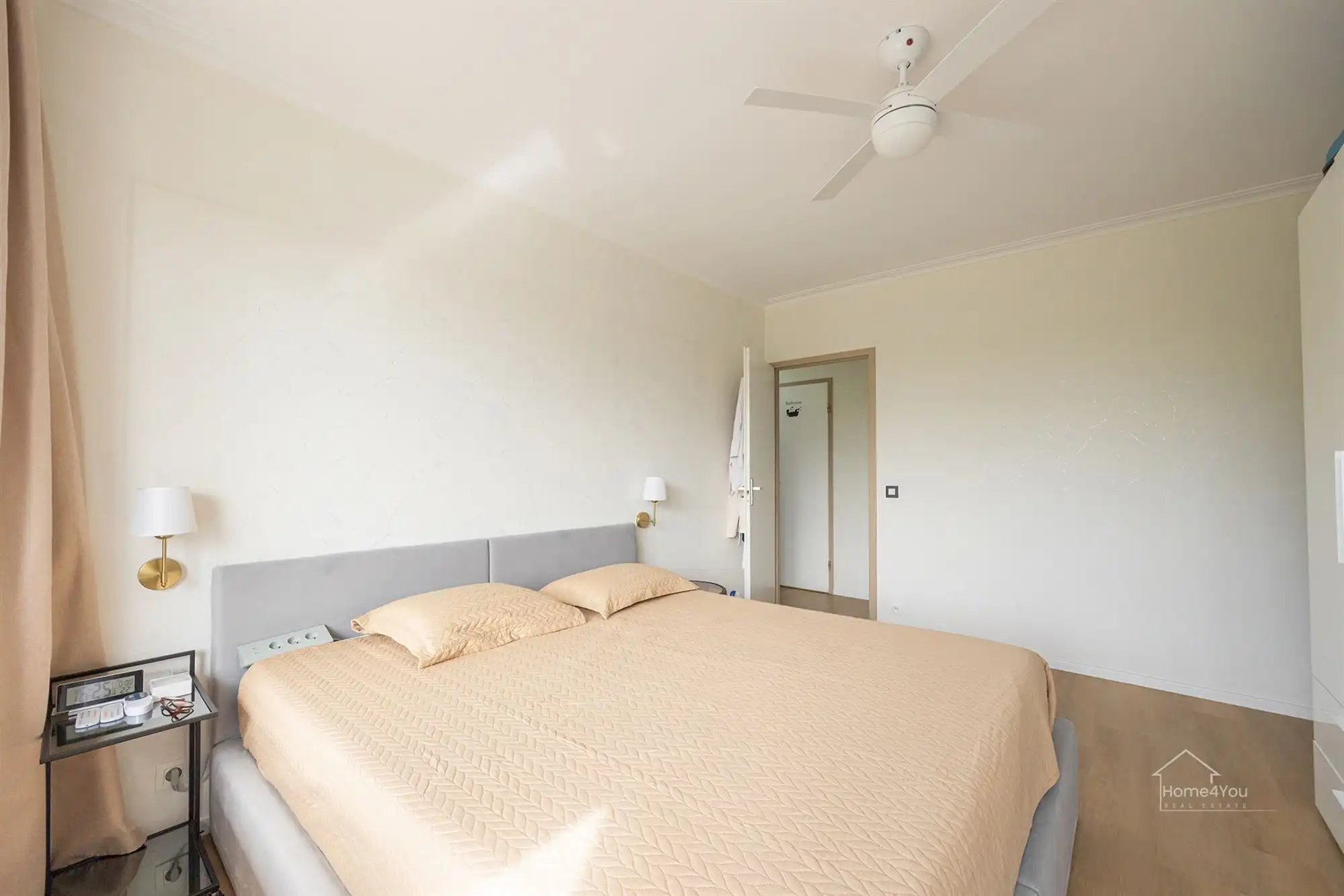 Instapklaar en lichtrijk appartement met 3 slaapkamers foto 17