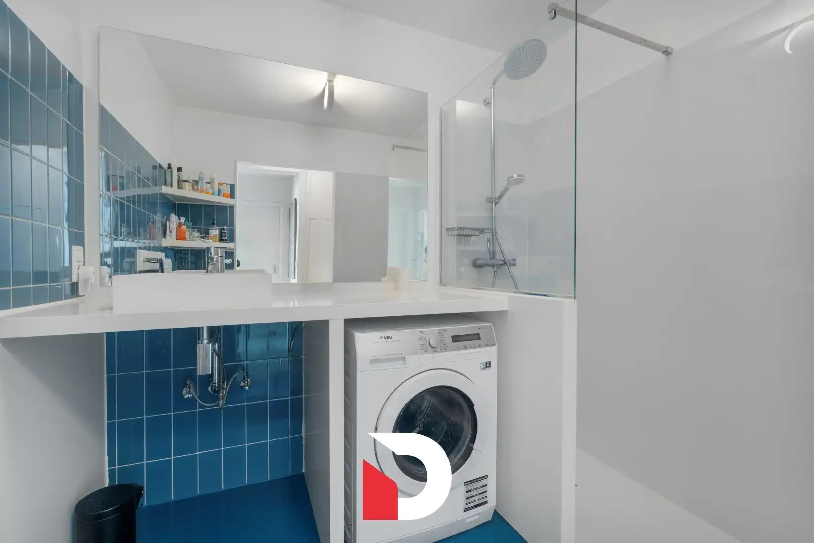 Schitterend gerenoveerd en uiterst aangenaam hoekappartement met 3 slaapkamers op een toplocatie te Sint-Andries (Sint-Baafs). foto 12