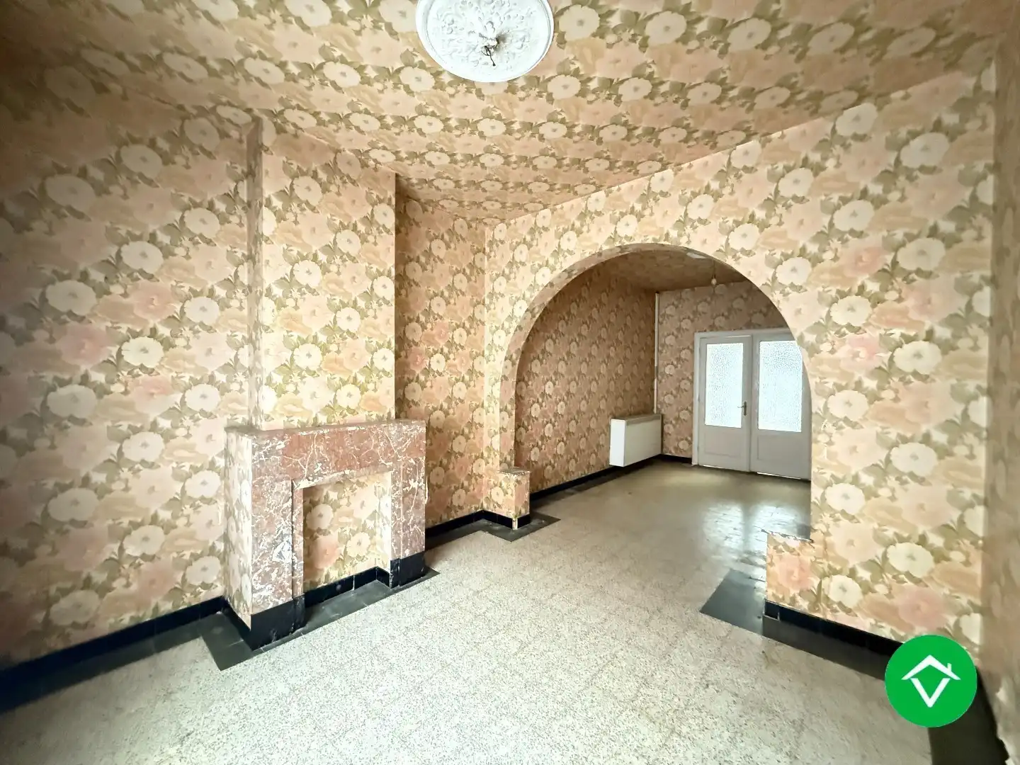 Rijwoning met 3 slaapkamers en tuin op centrale ligging te Roeselare foto 3