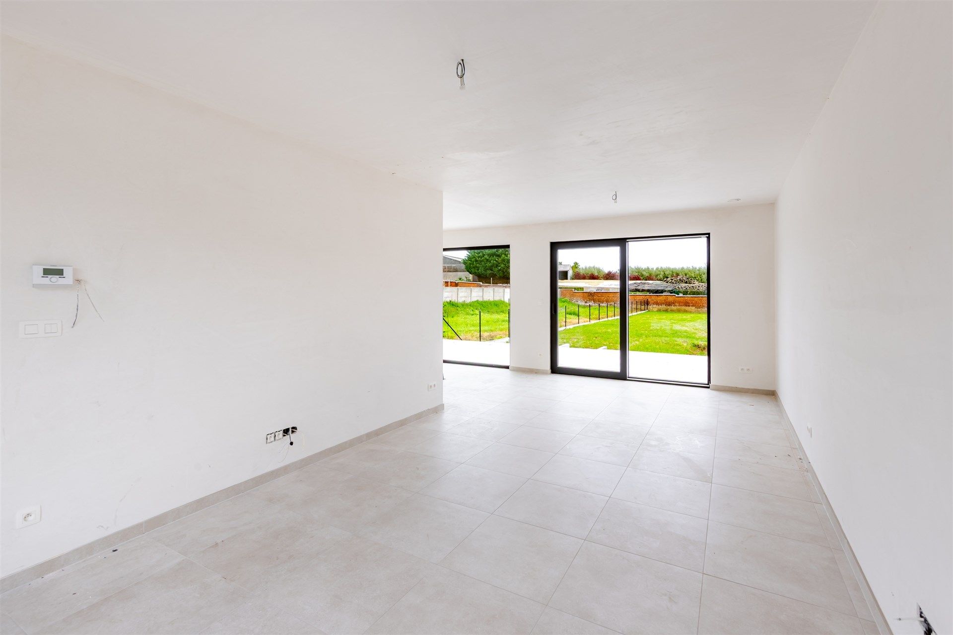 Nieuwbouwwoning met mogelijkheid tot 5 slaapkamers foto 3