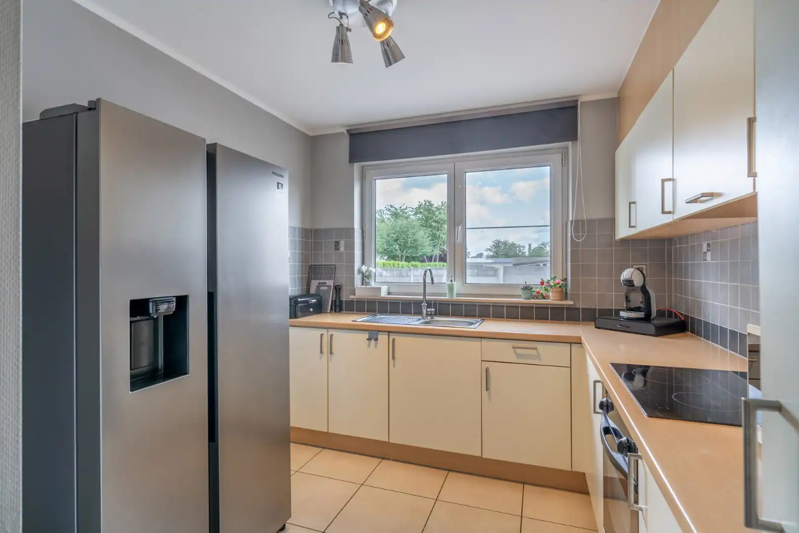 Verzorgd, degelijk en betaalbaar appartement met ruime kelder en inpandige garage foto 11