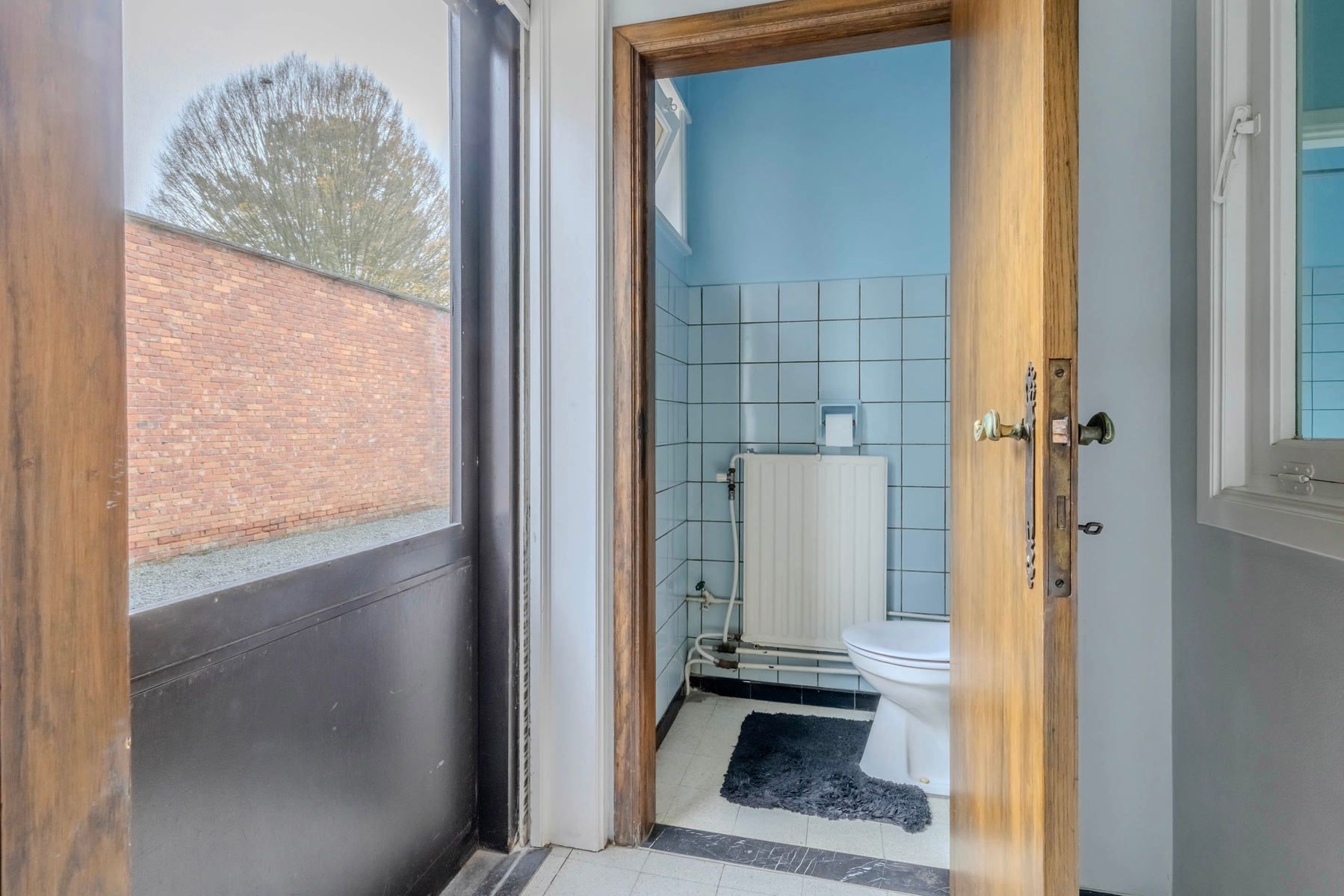 Te renoveren woning met magazijn foto 17