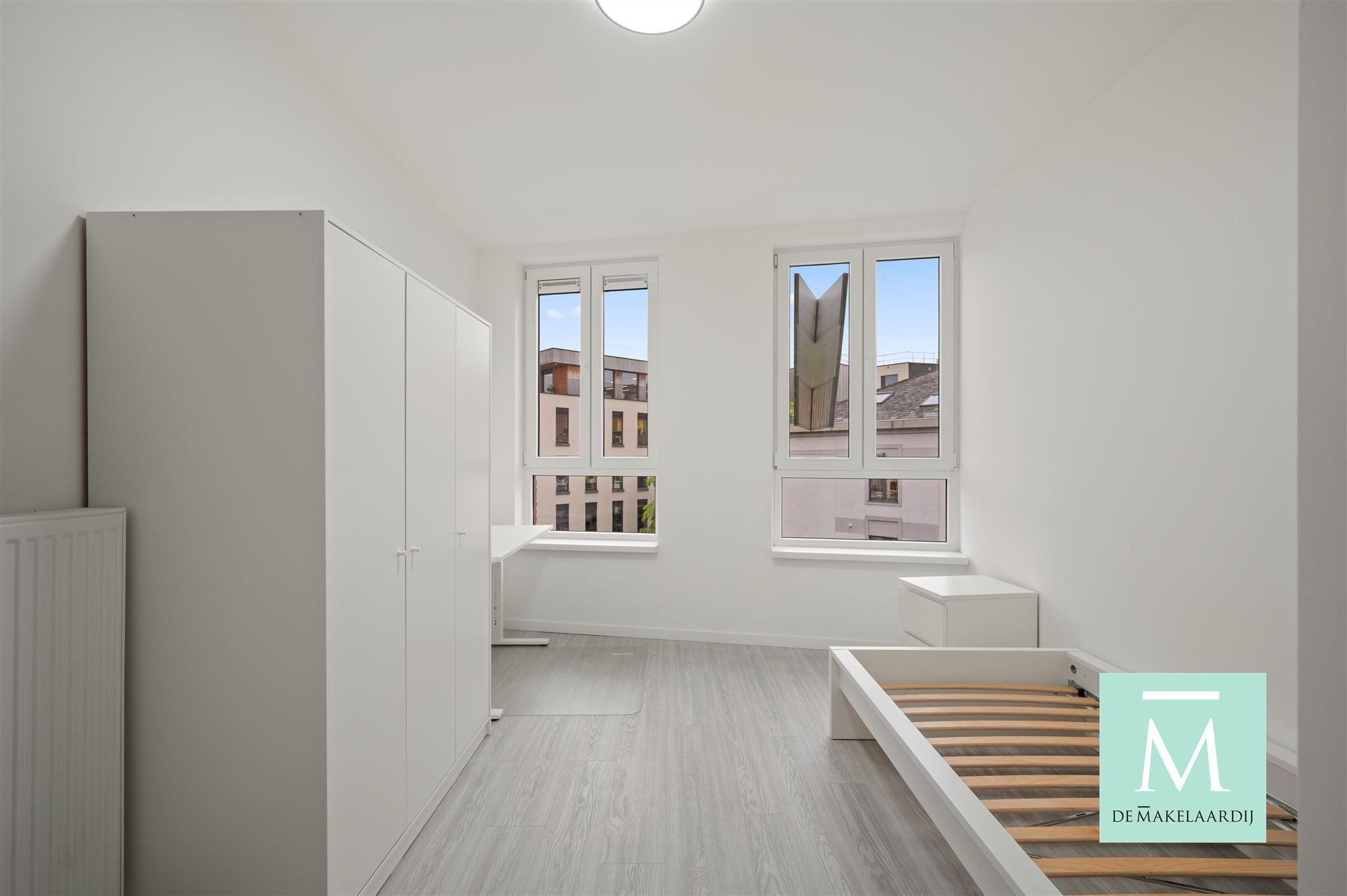 STUDENTS ONLY! Gemeubelde studentenkamer in hartje Mechelen - EERSTE BEWONING NA RENOVATIE  foto 2