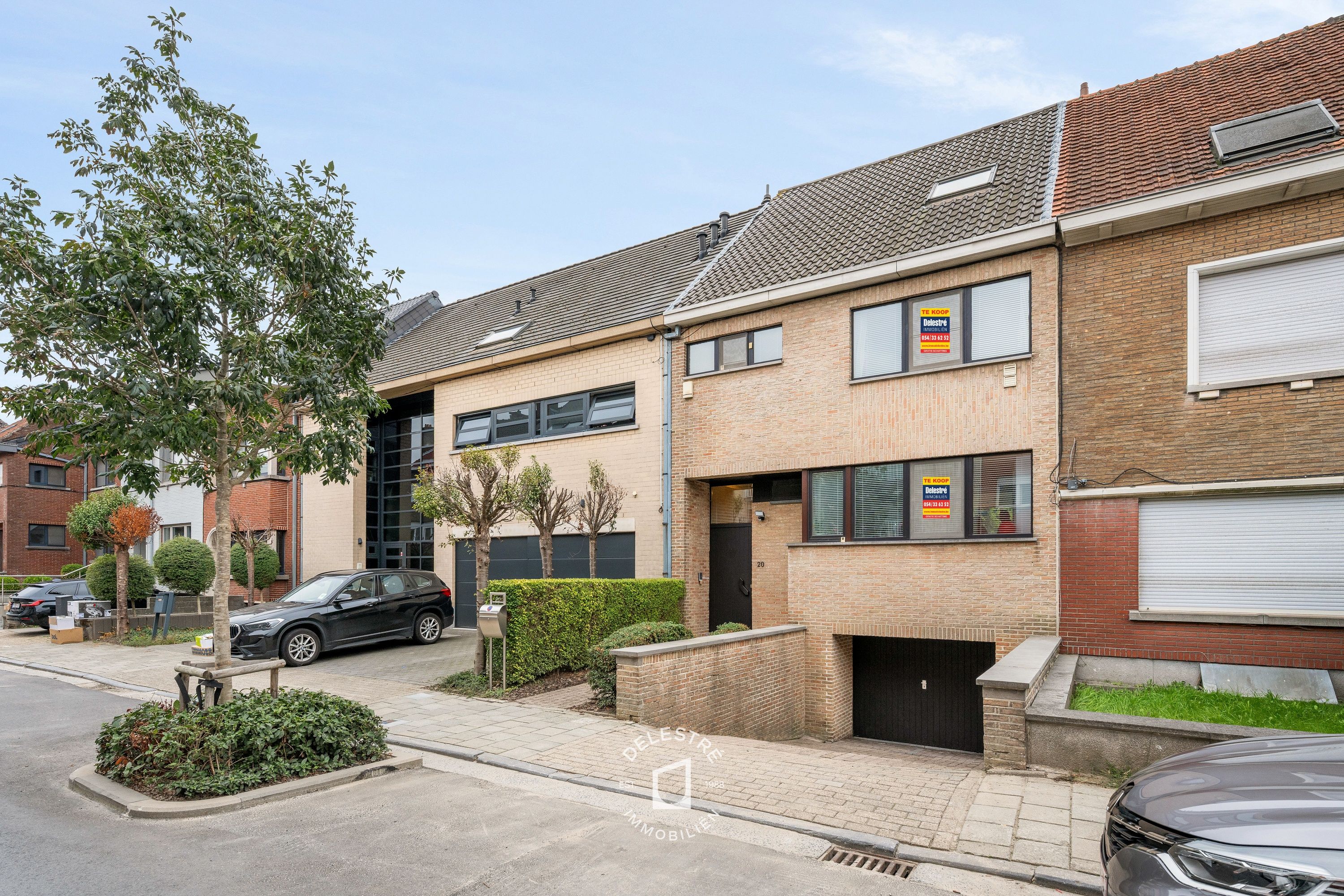 INSTAPKLARE GEZINSWONING MET GARAGE IN RUSTIGE STRAAT  foto 2