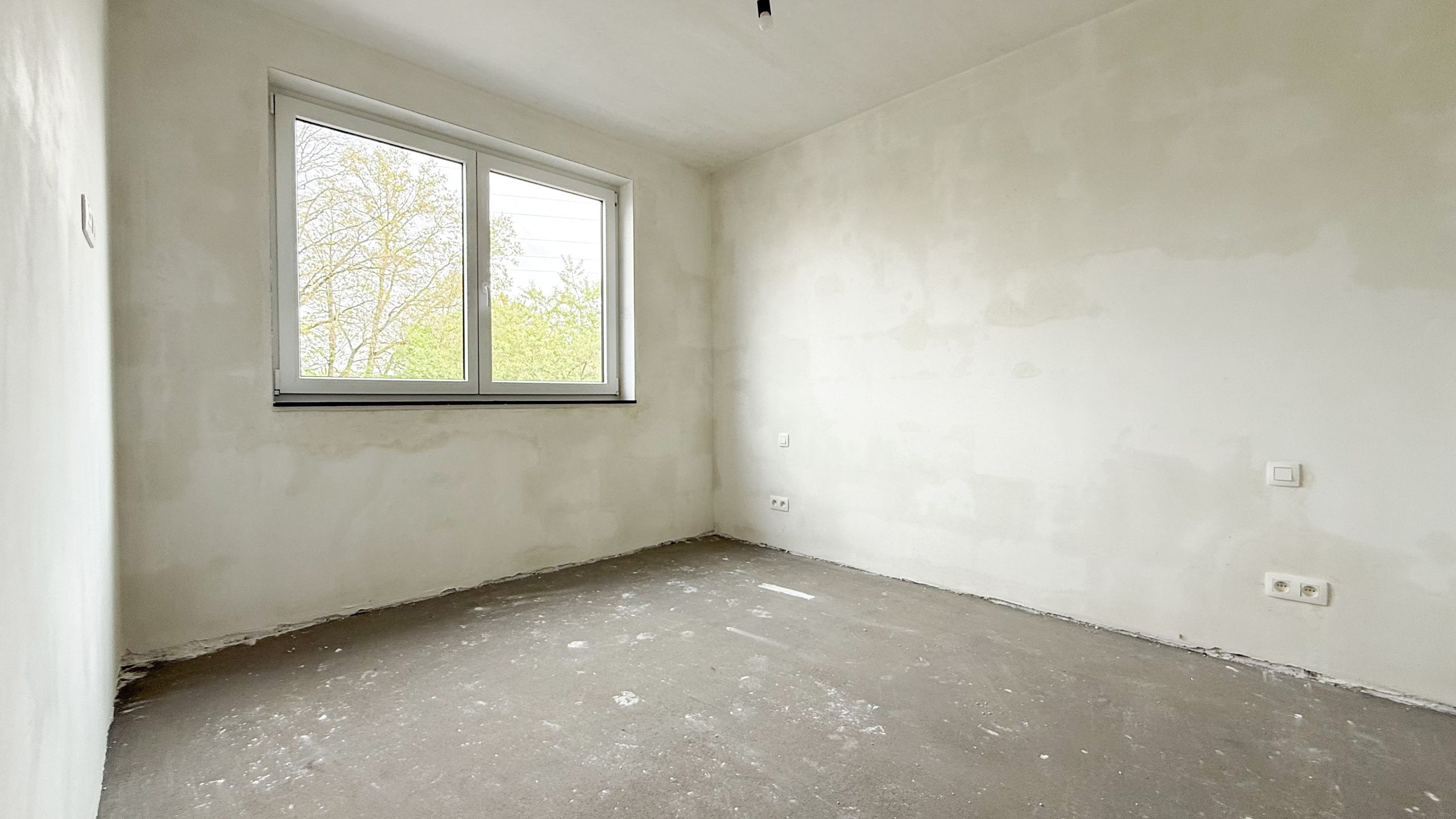 Nieuwbouwwoning (casco+) met 3 slpkms, terras en ruime tuin! foto 15