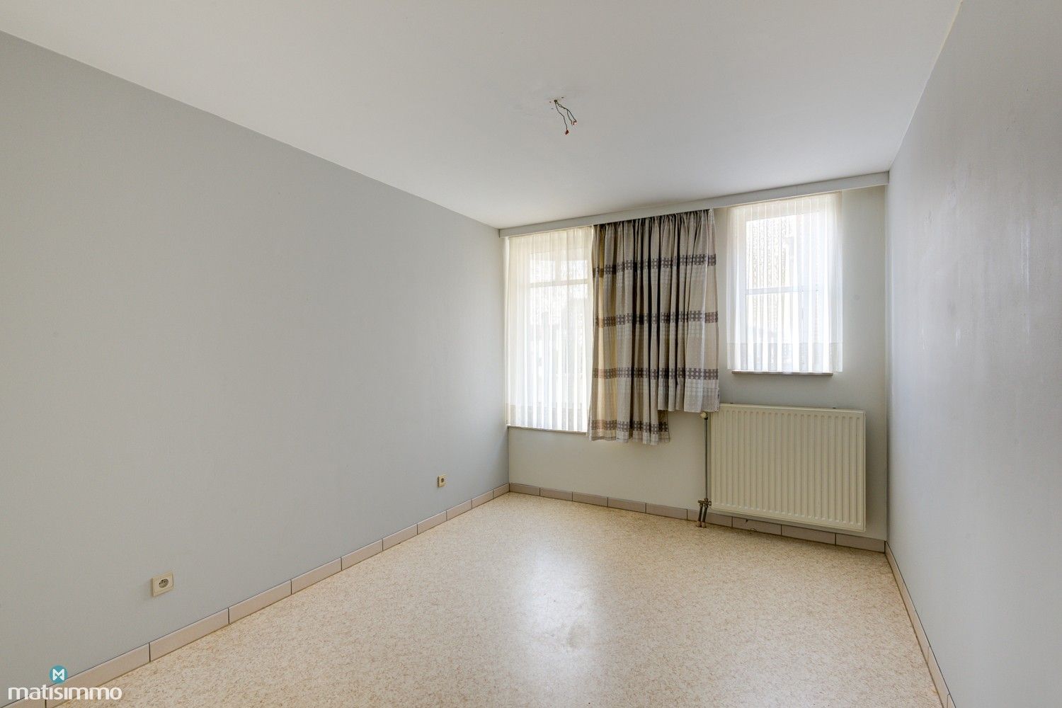 INSTAPKLAAR APPARTEMENT MET 2 SLAAPKAMERS, TUIN EN GARAGE IN SCHOONBEEK foto 12