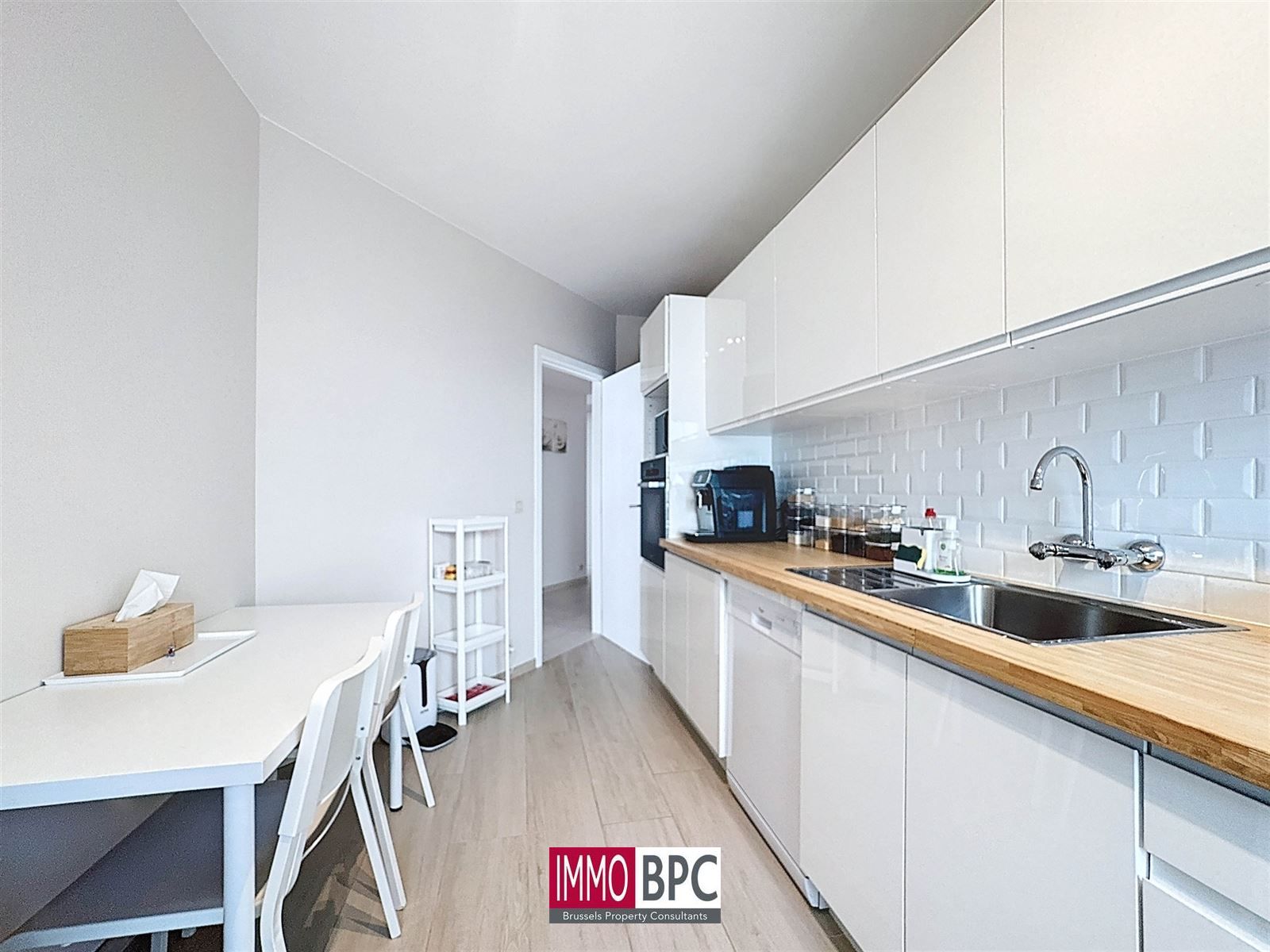 volledig gerenoveerd appartement van 140 m² foto 10