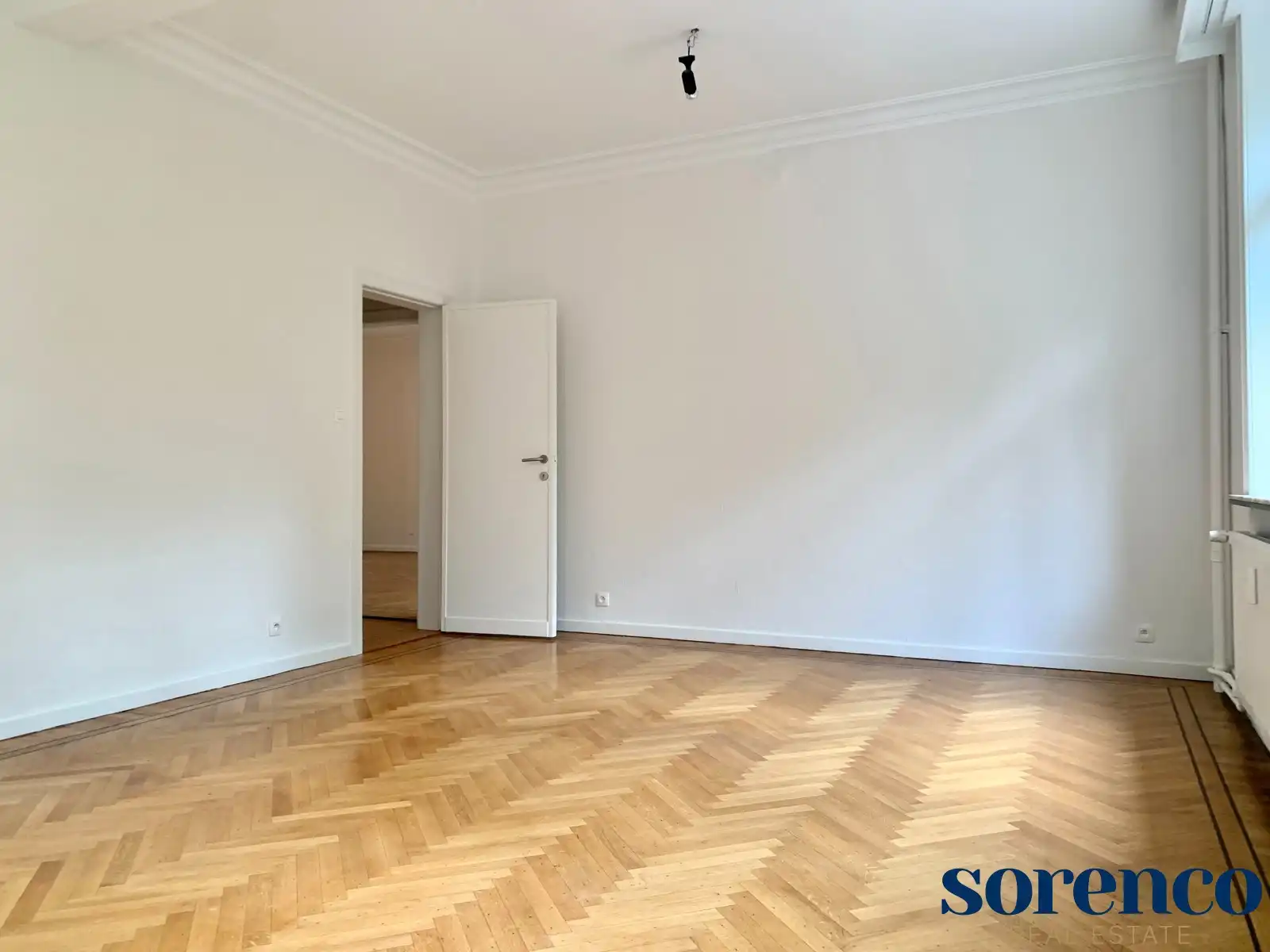 ALBERTPARK - Een prachtig en ruim 2 slaapkamer appartement van circa 200m² in een historisch herenhuis  foto 9