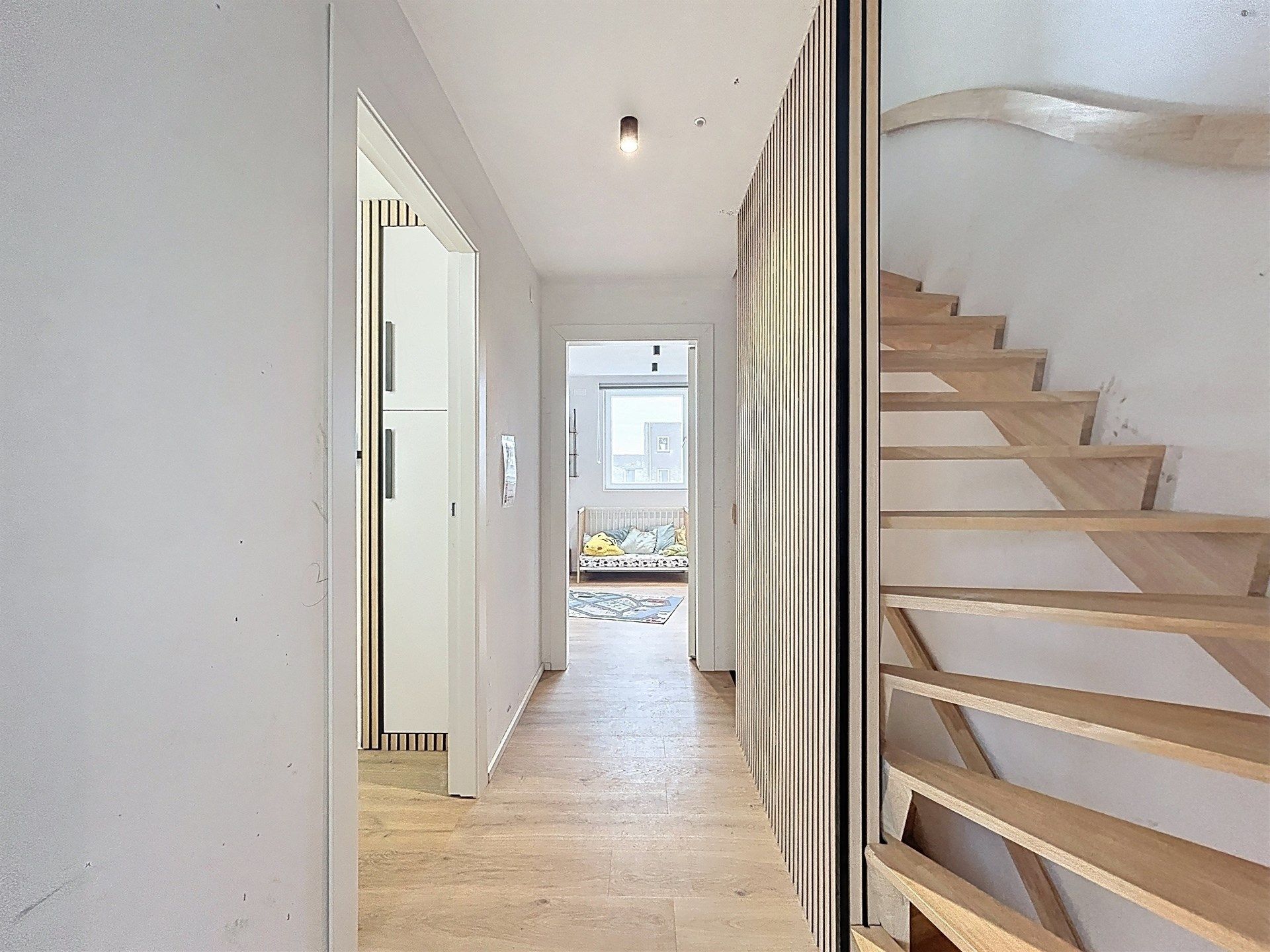 Recente woning met 4 slk en autostaanplaats op toplocatie foto 14