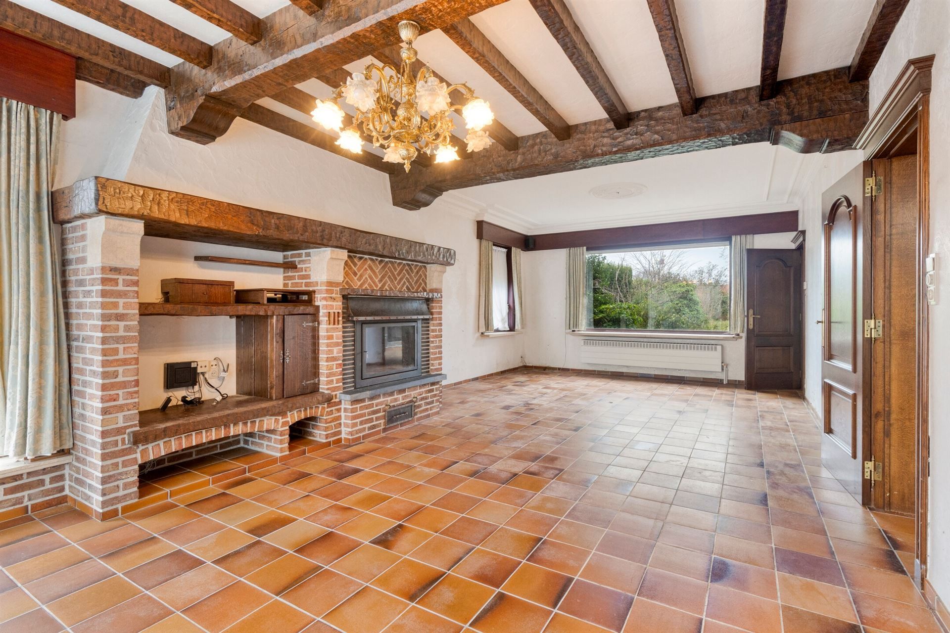 Stevige woning, met atelier en grote tuin. foto 4