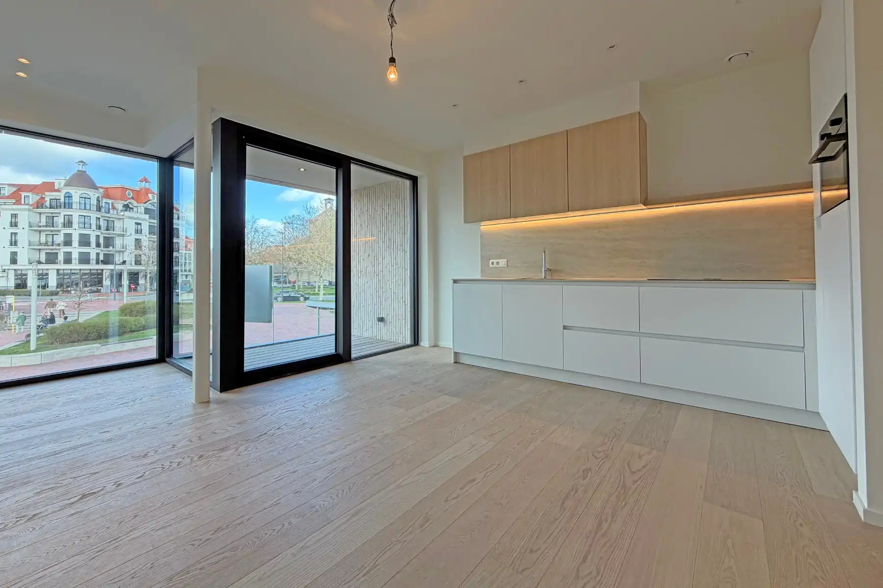 Exclusief wonen in Residentie Maurice, hartje Knokke-Heist! foto {{pictureIndex}}