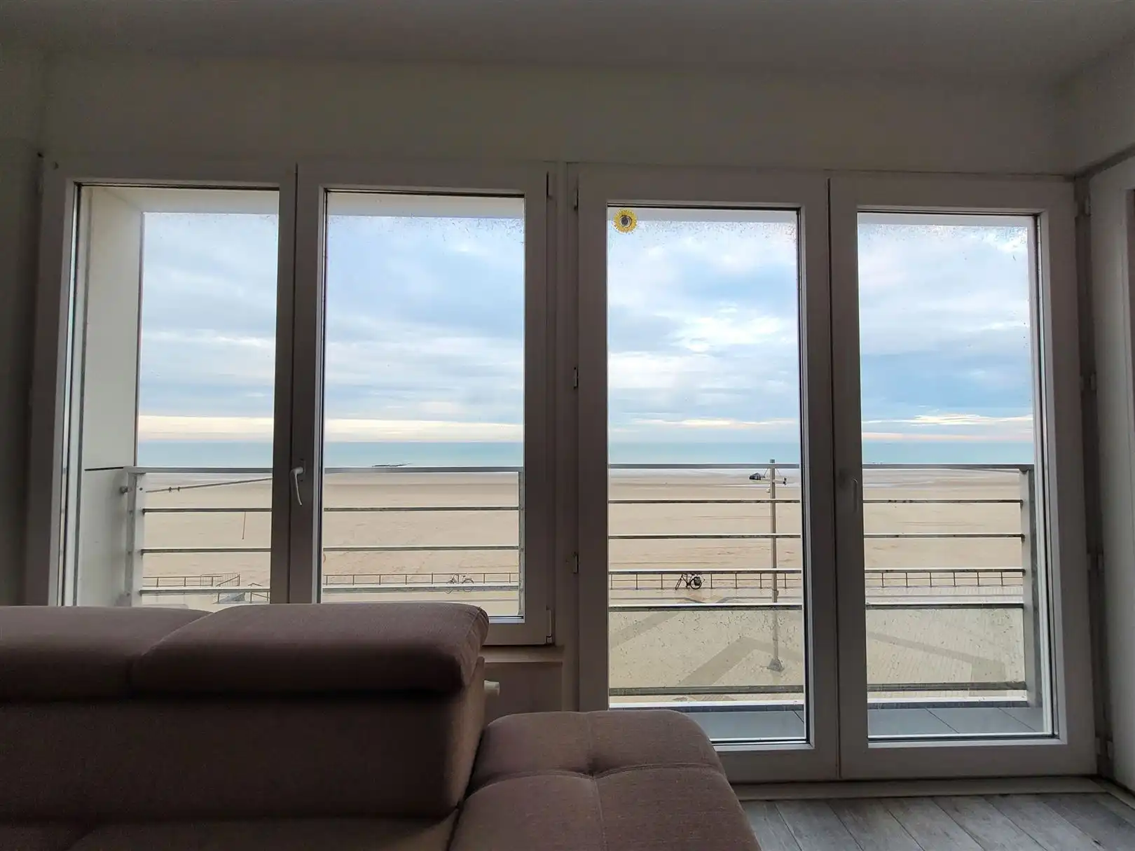 Gemeubeld appartement met zeezicht foto 3