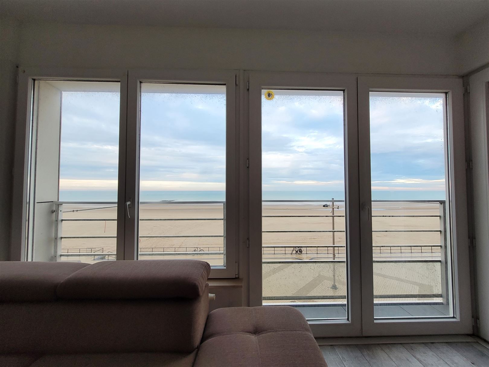 Gemeubeld appartement met zeezicht foto 3