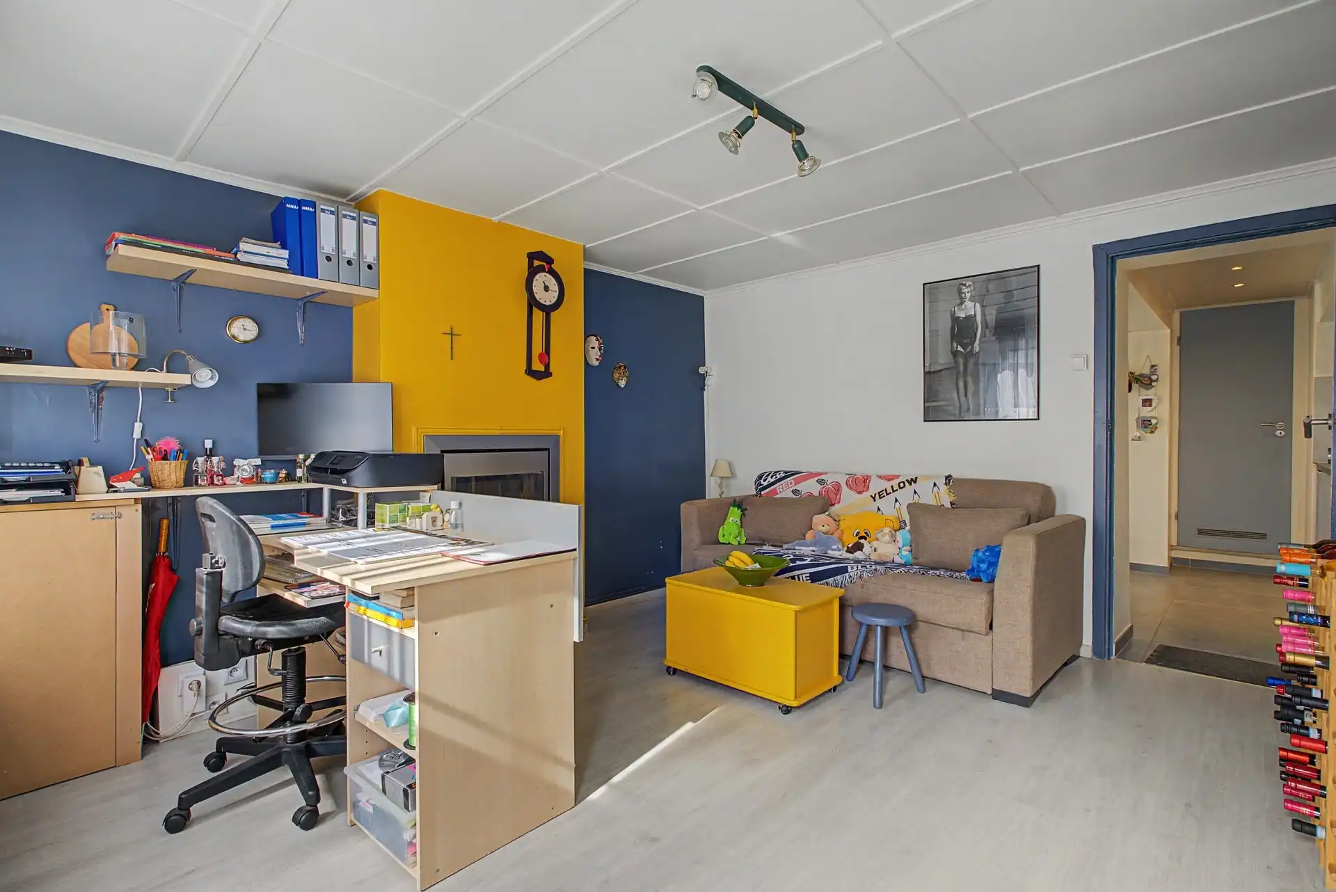 Instapklare halfopen bebouwing met 2 slaapkamers en garage nabij centrum Uitbergen foto 2