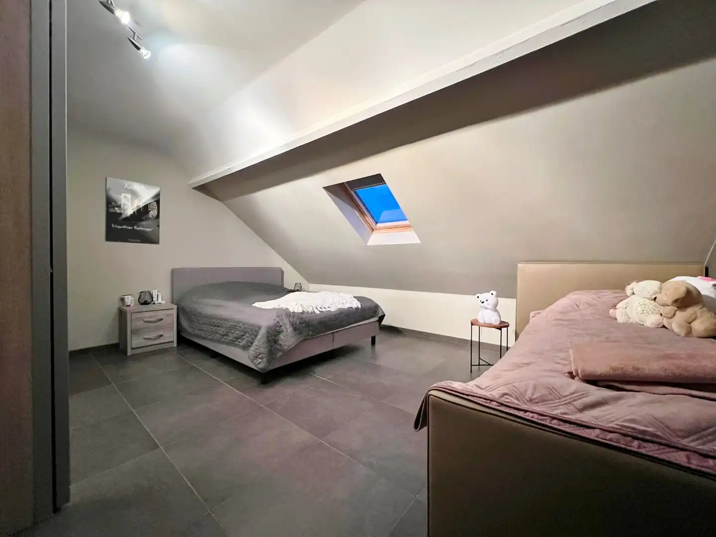 Ruim appartement met 2 slaapkamers en gezellig terras  foto 9