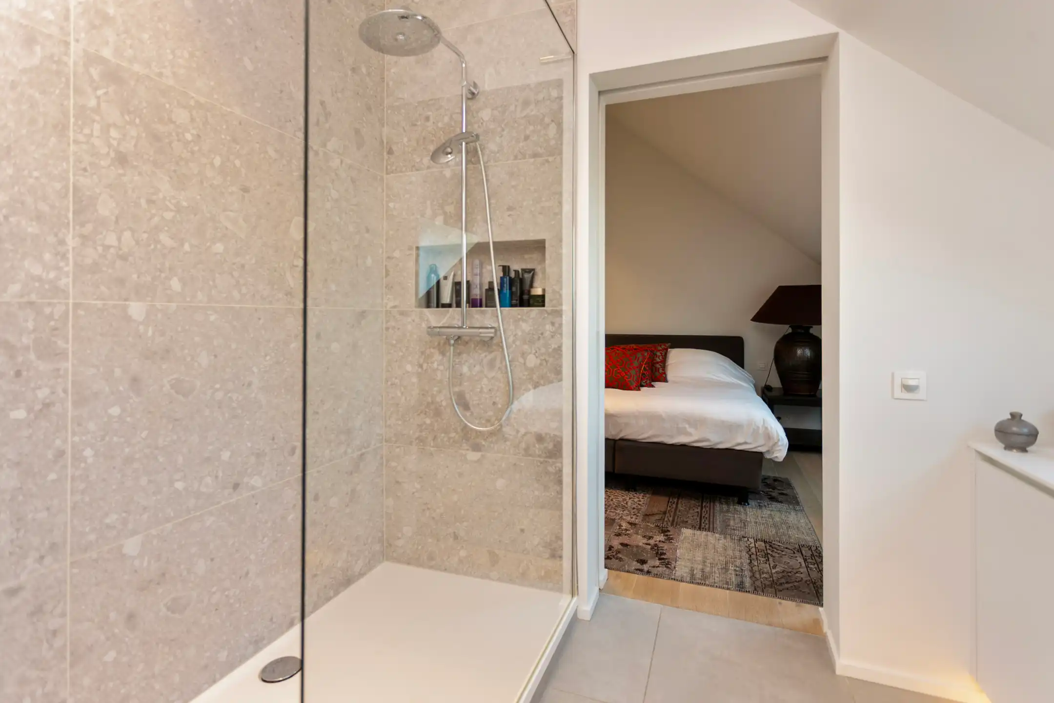 ANTWERPEN EILANDJE - Riante loft met zicht op de jachthaven foto 18