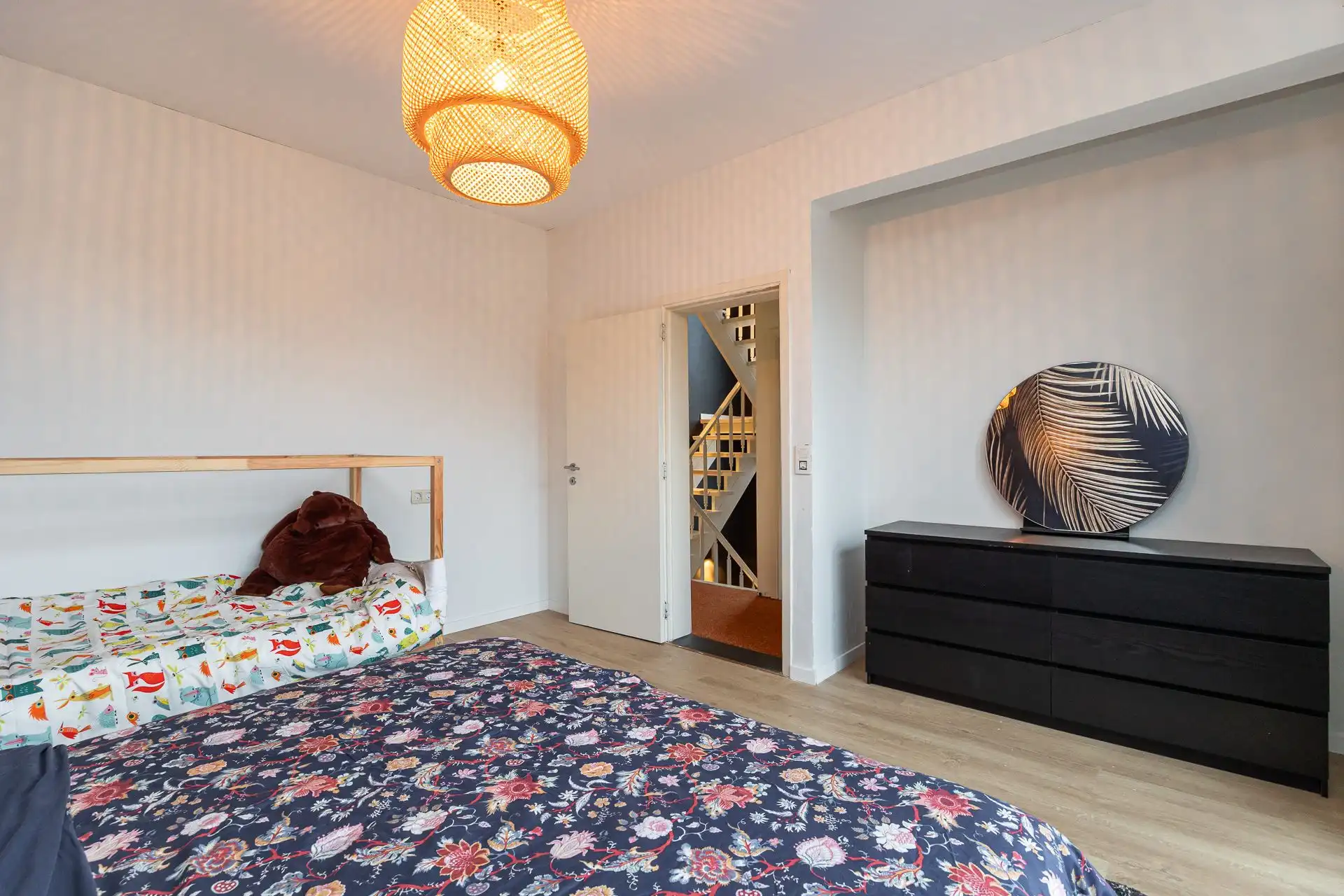 Halfopen bebouwing met 6 slaapkamers en tuin in Hoboken! foto 24