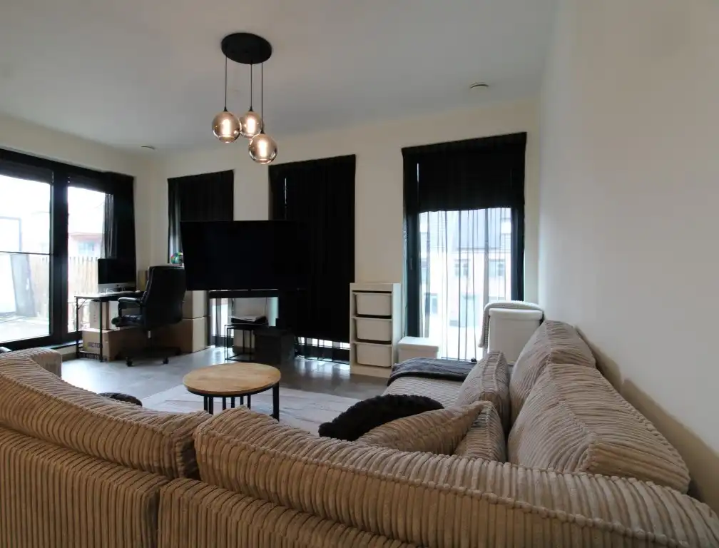 Prachtig appartement gelegen op de 1ste V met ondergrondse autostaanplaats en 2 fietsenstallingen.  foto 5