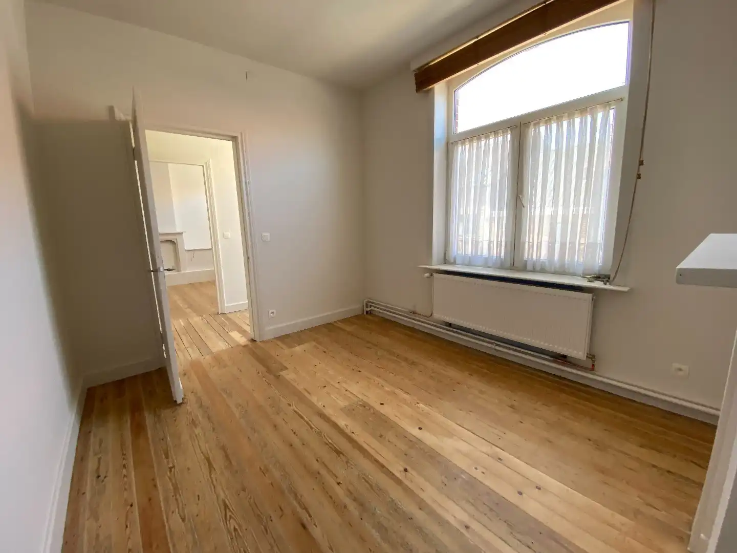 Ruim appartement in het bruisende centrum van Deerlijk TE HUUR! foto 7