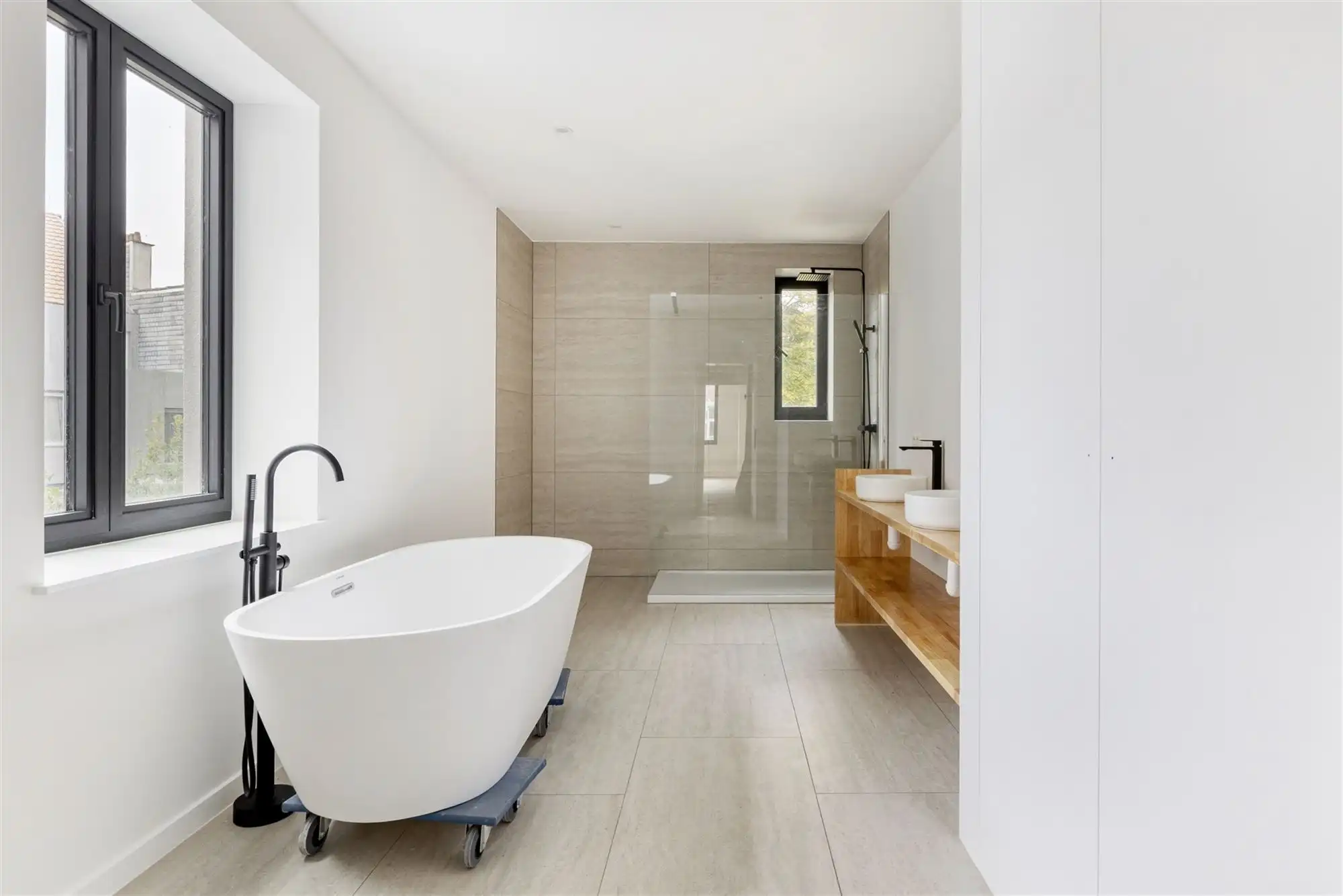 Prachtig gerenoveerd huis met tuin en 4 slaapkamers centrum Mortsel foto 18