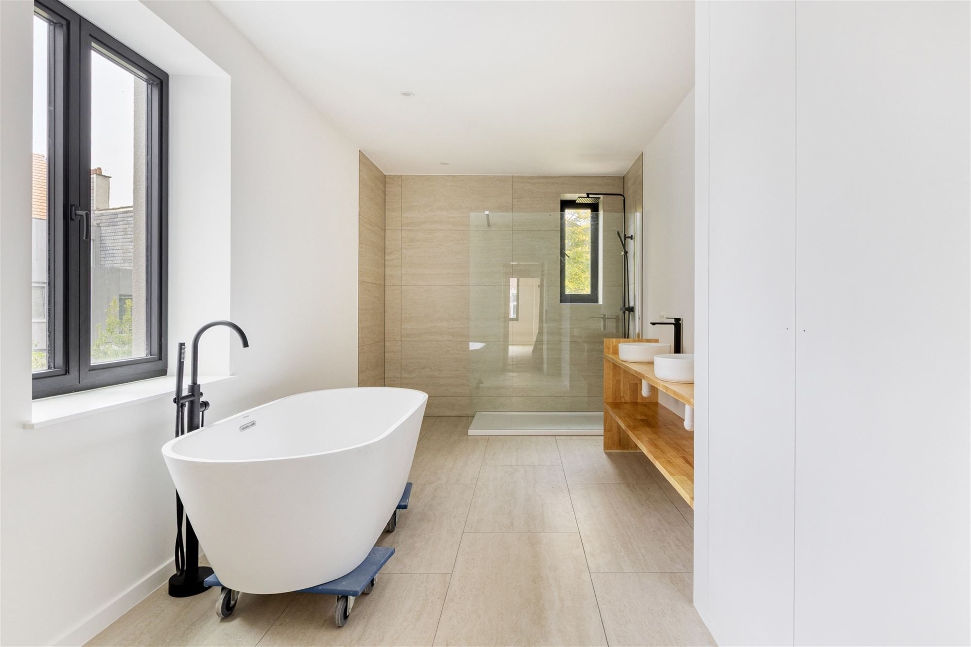 Prachtig gerenoveerd huis met tuin en 4 slaapkamers centrum Mortsel foto 18