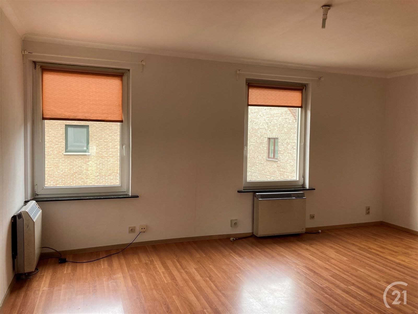 Appartement met zolderkamer in een klein gebouw! foto 7
